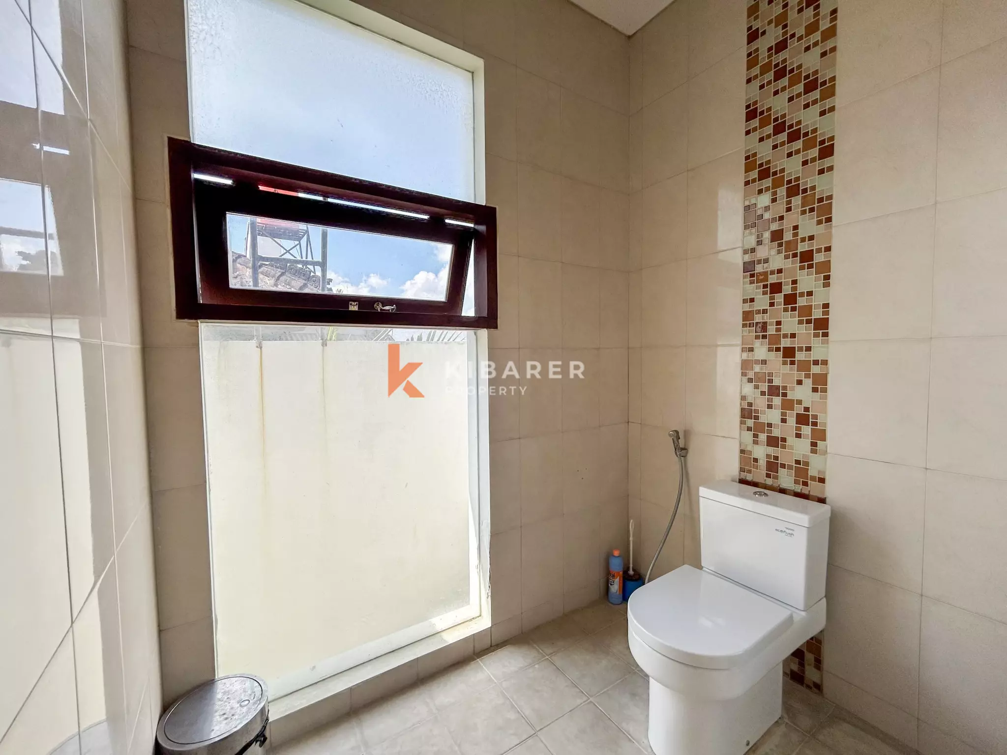 Elegant Three-Bedroom Tropical Villa with Private Pool in Berawa