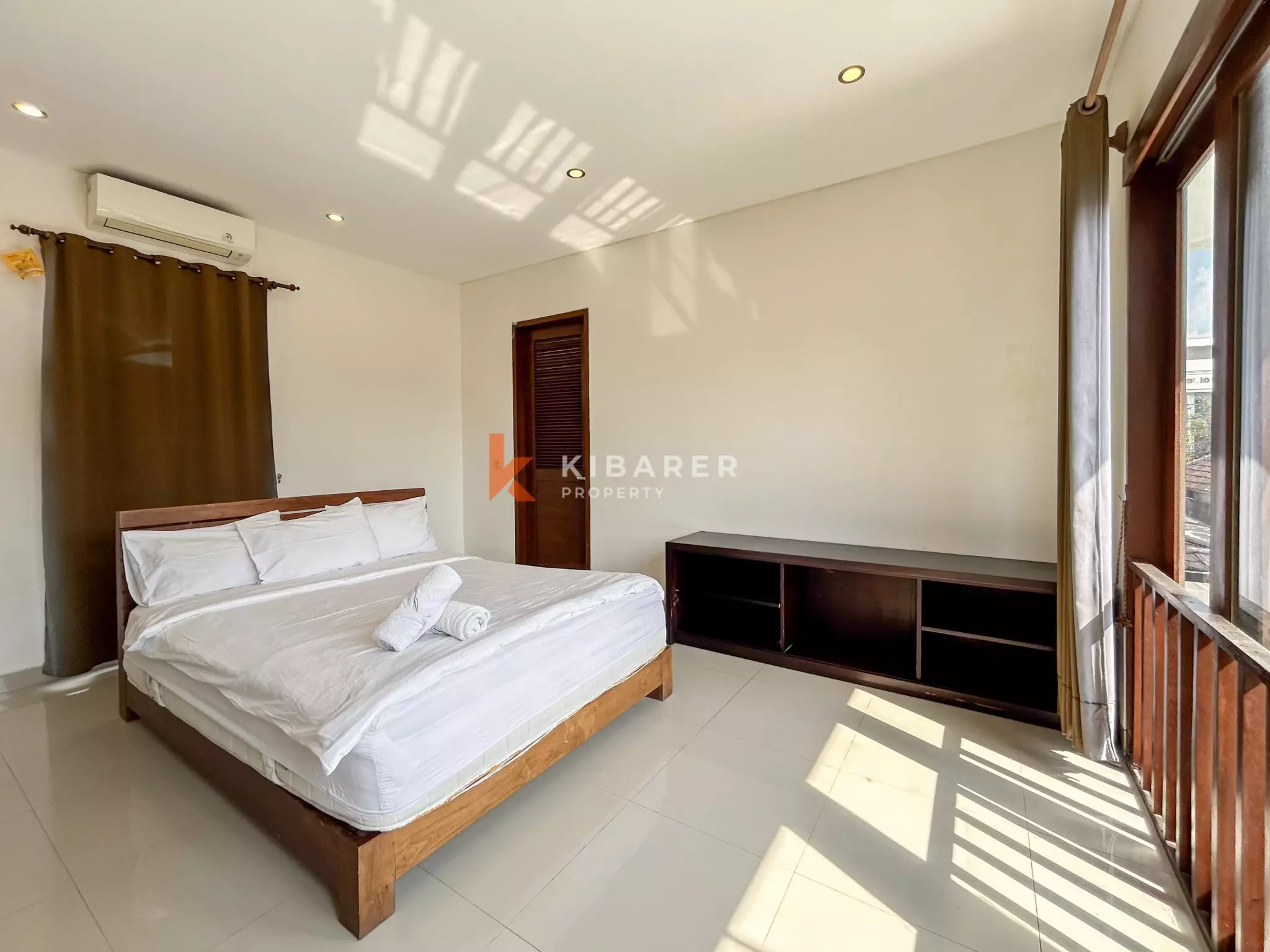 Elegant Three-Bedroom Tropical Villa with Private Pool in Berawa