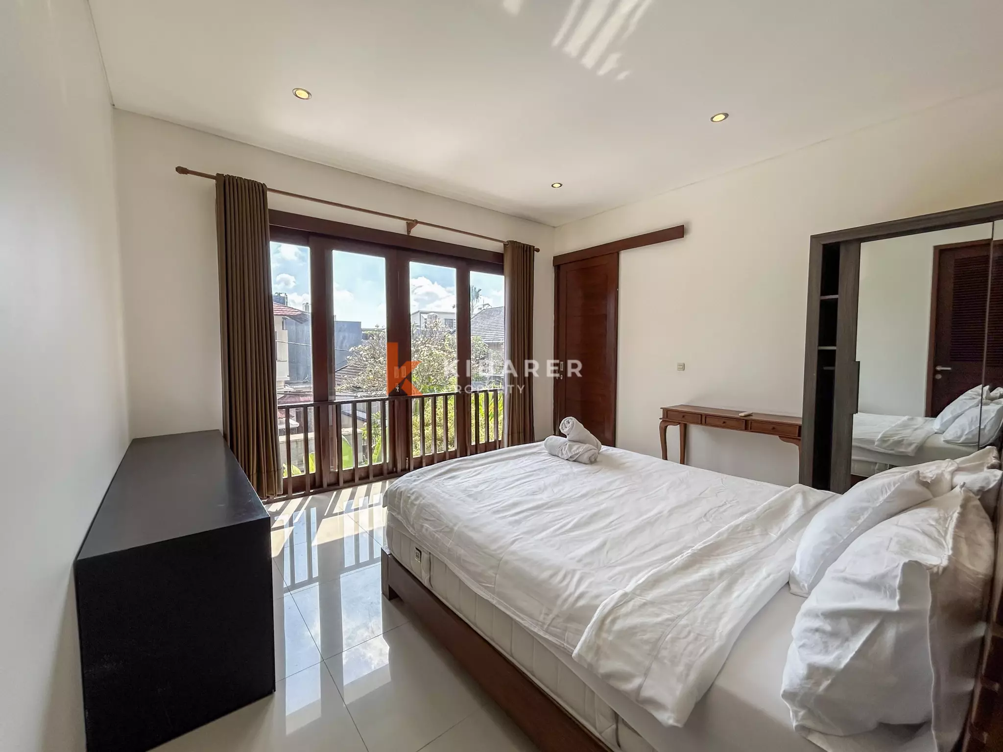 Elegant Three-Bedroom Tropical Villa with Private Pool in Berawa