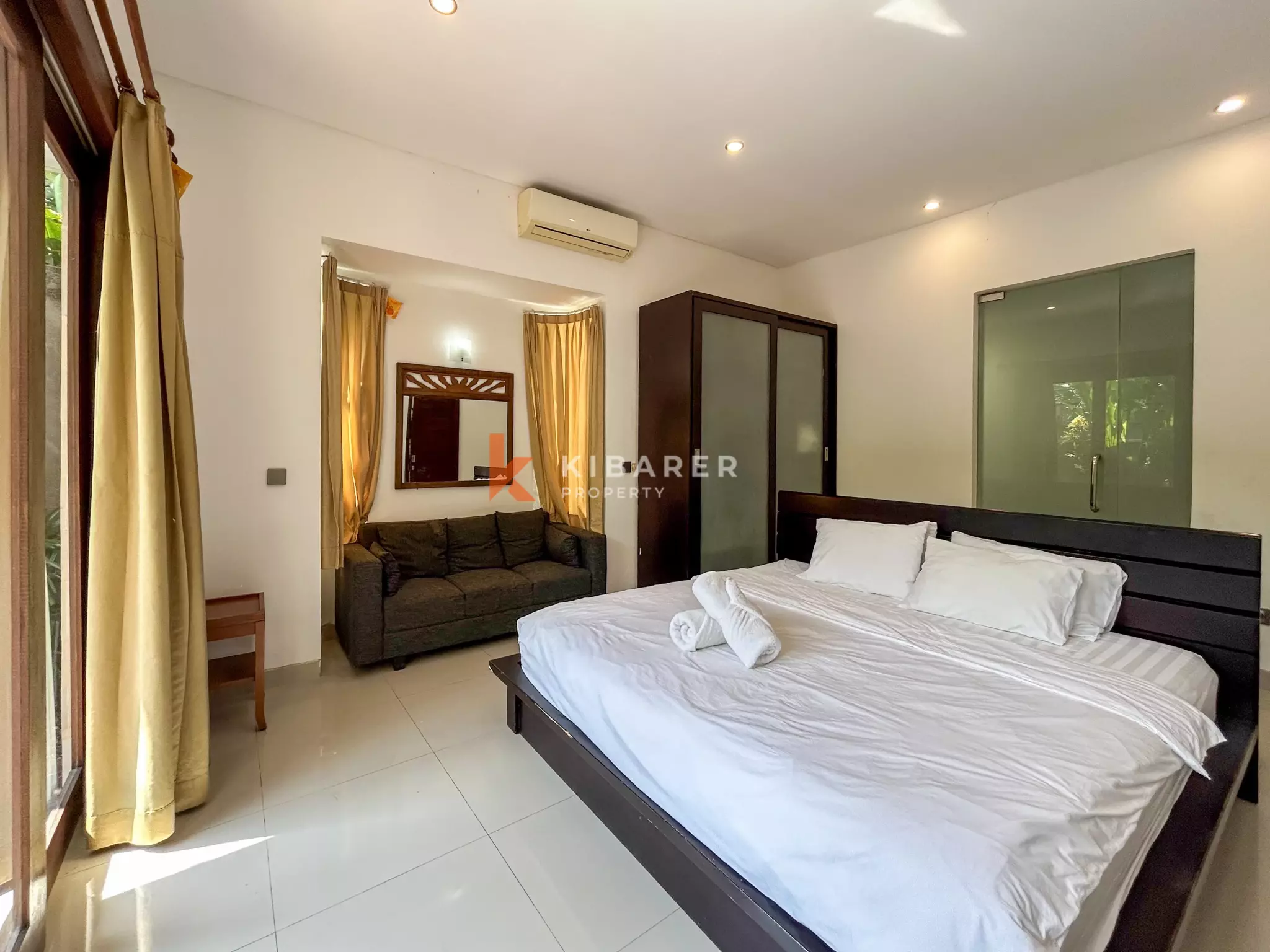 Elegant Three-Bedroom Tropical Villa with Private Pool in Berawa
