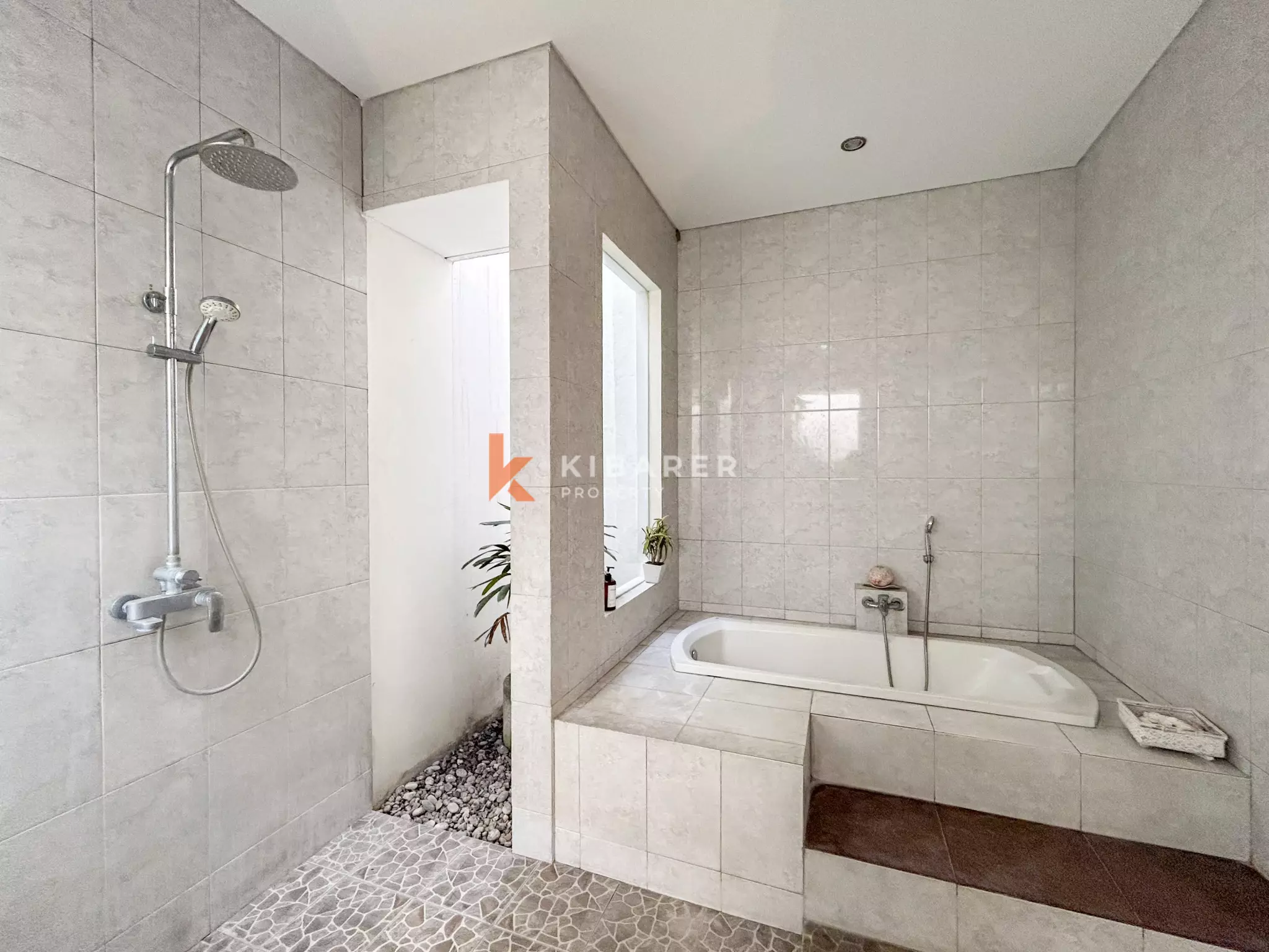 Elegant Three-Bedroom Tropical Villa with Private Pool in Berawa