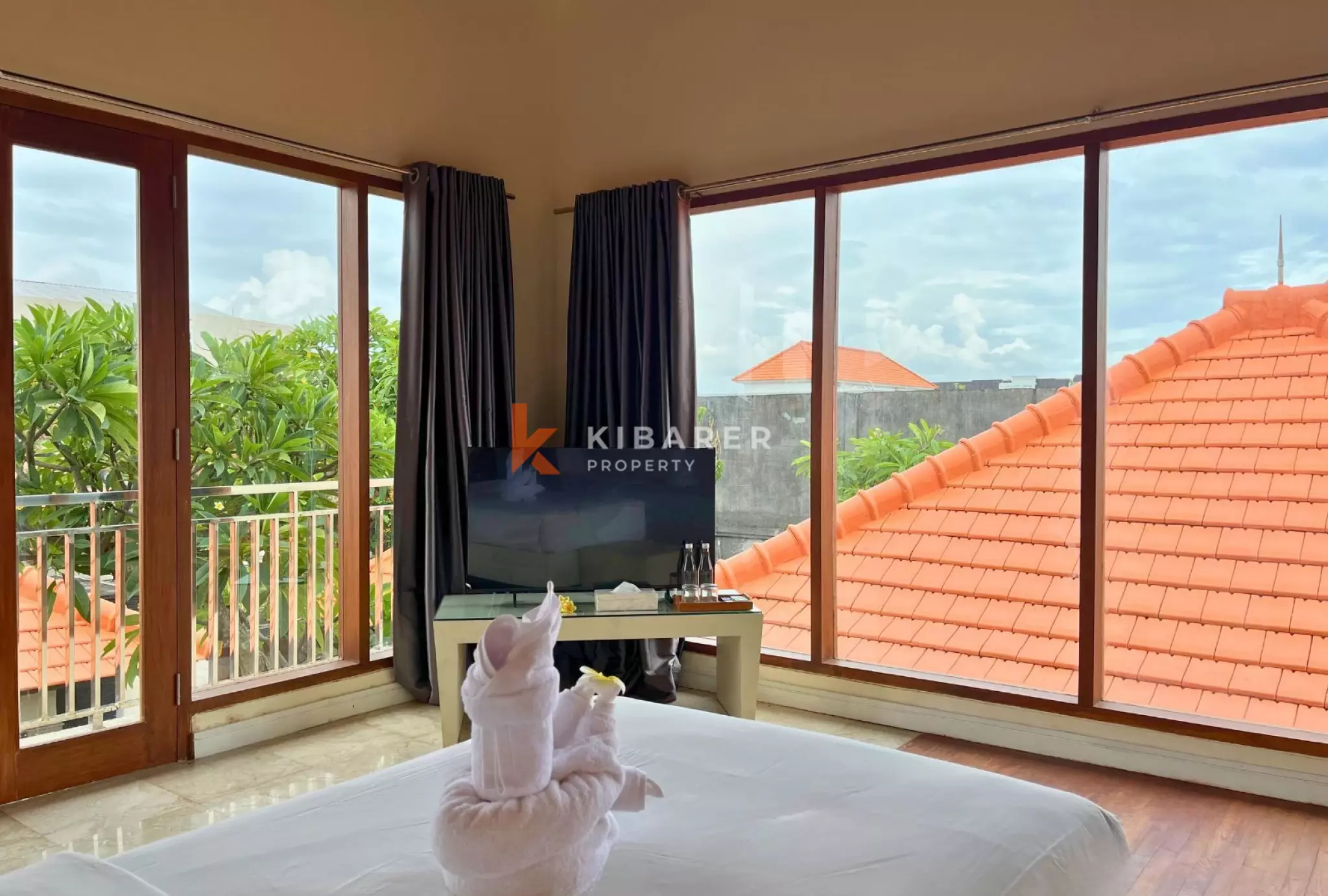 Refuge tropical à Batu Belig – Villa de 3 chambres avec piscine et jacuzzi