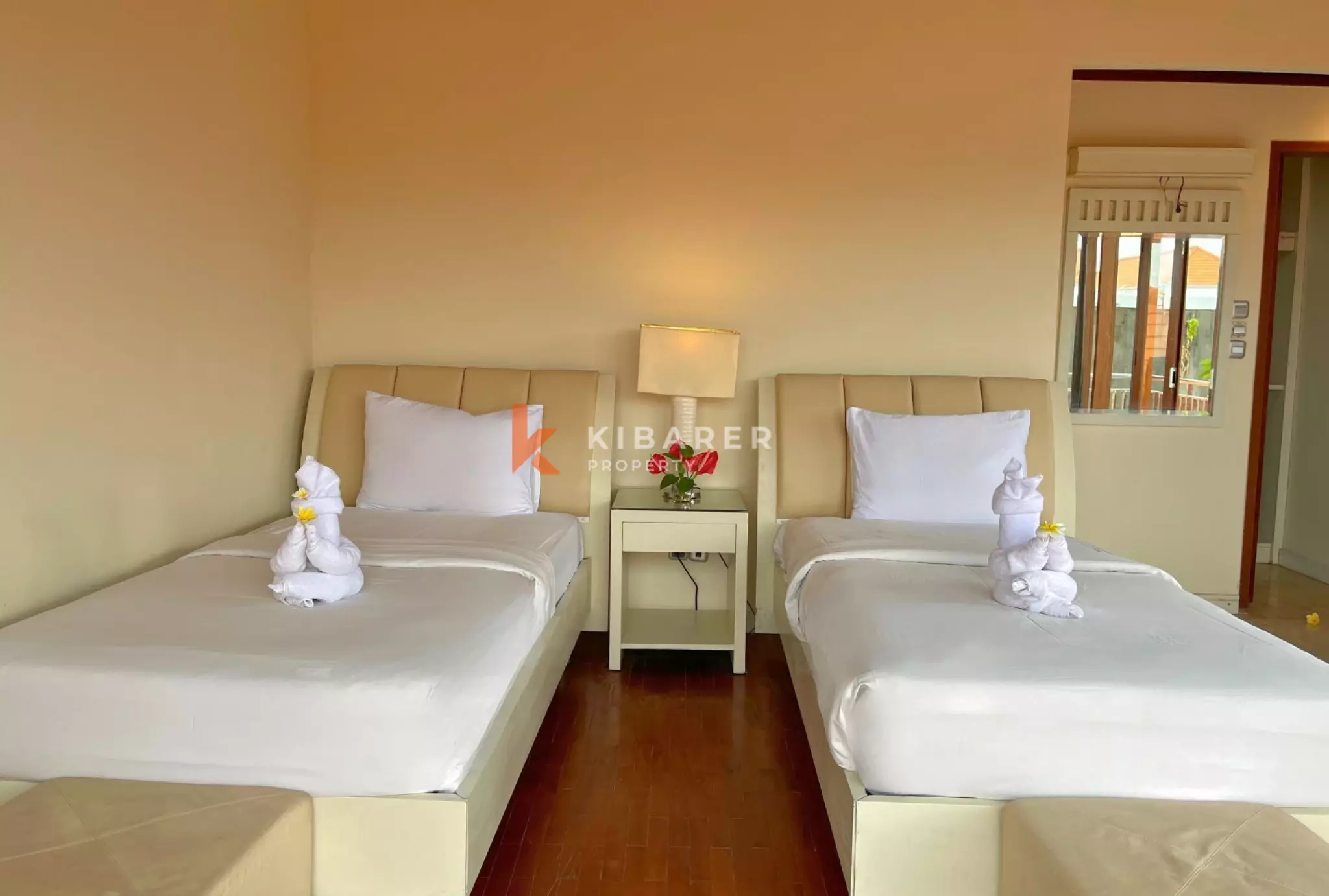 Refuge tropical à Batu Belig – Villa de 3 chambres avec piscine et jacuzzi