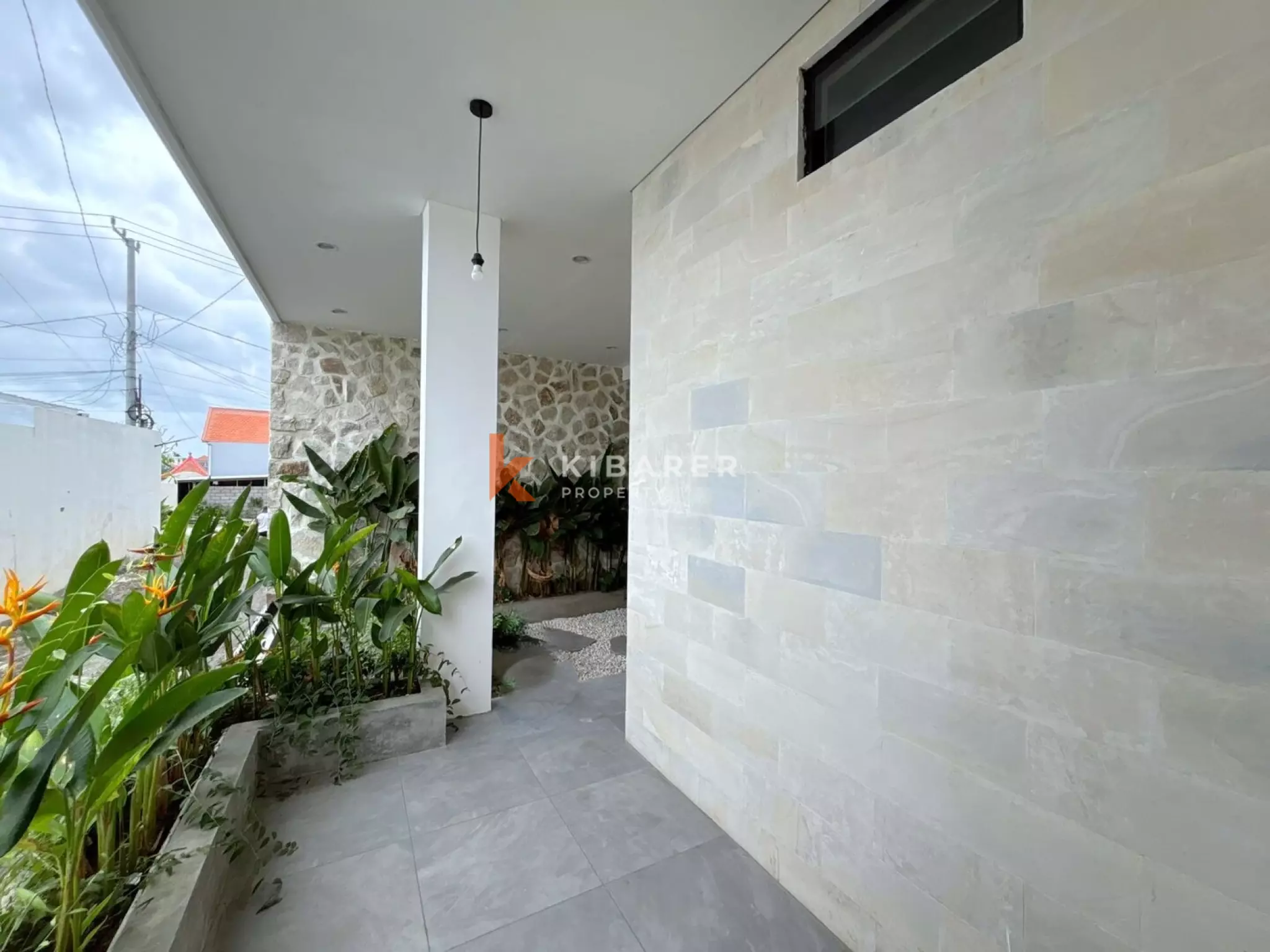 Vila Hunian Tertutup Modern di Canggu - Tiga Kamar Tidur dengan Pemandangan Sawah yang Damai