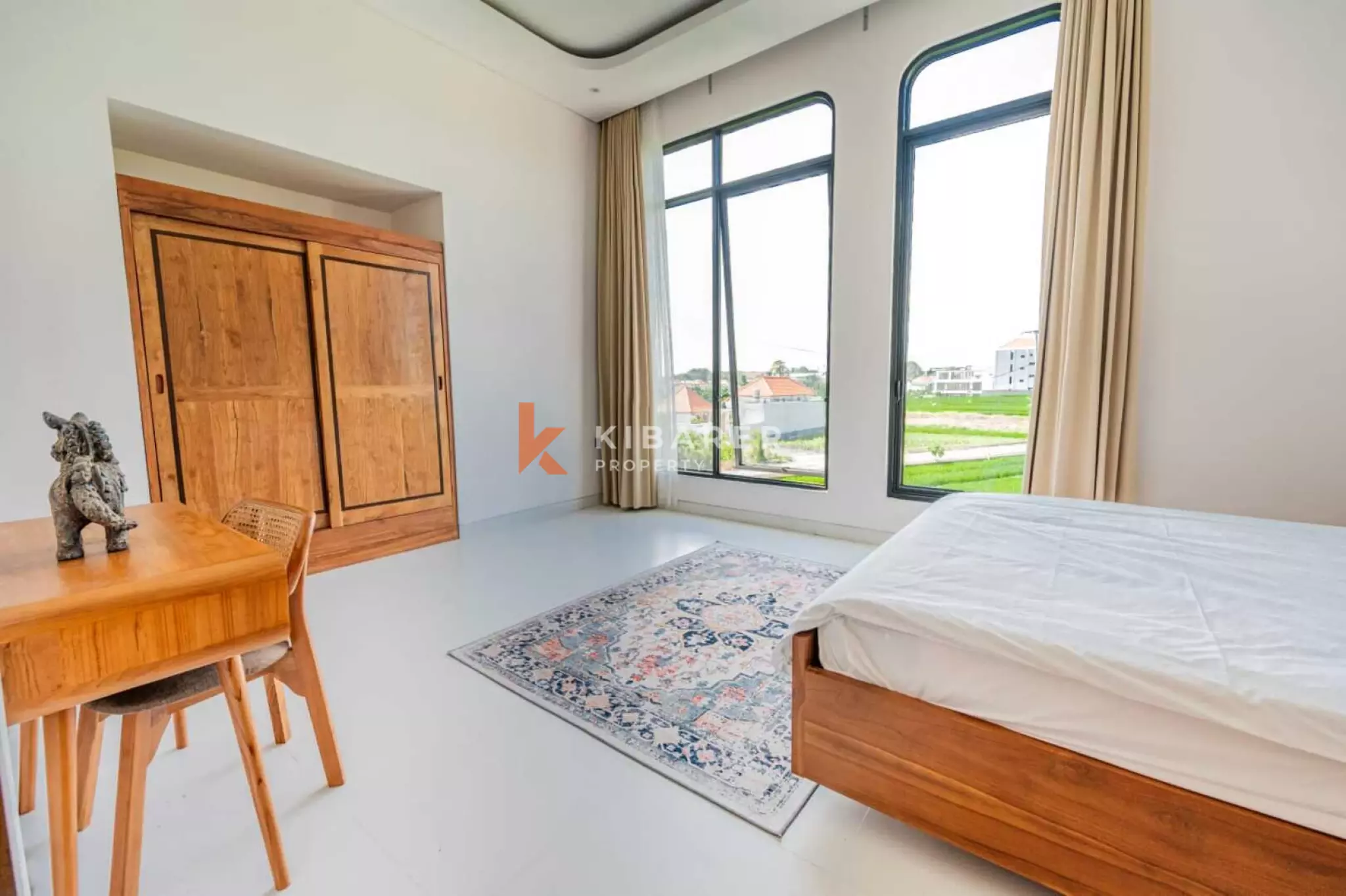 Vila Hunian Tertutup Modern di Canggu - Tiga Kamar Tidur dengan Pemandangan Sawah yang Damai