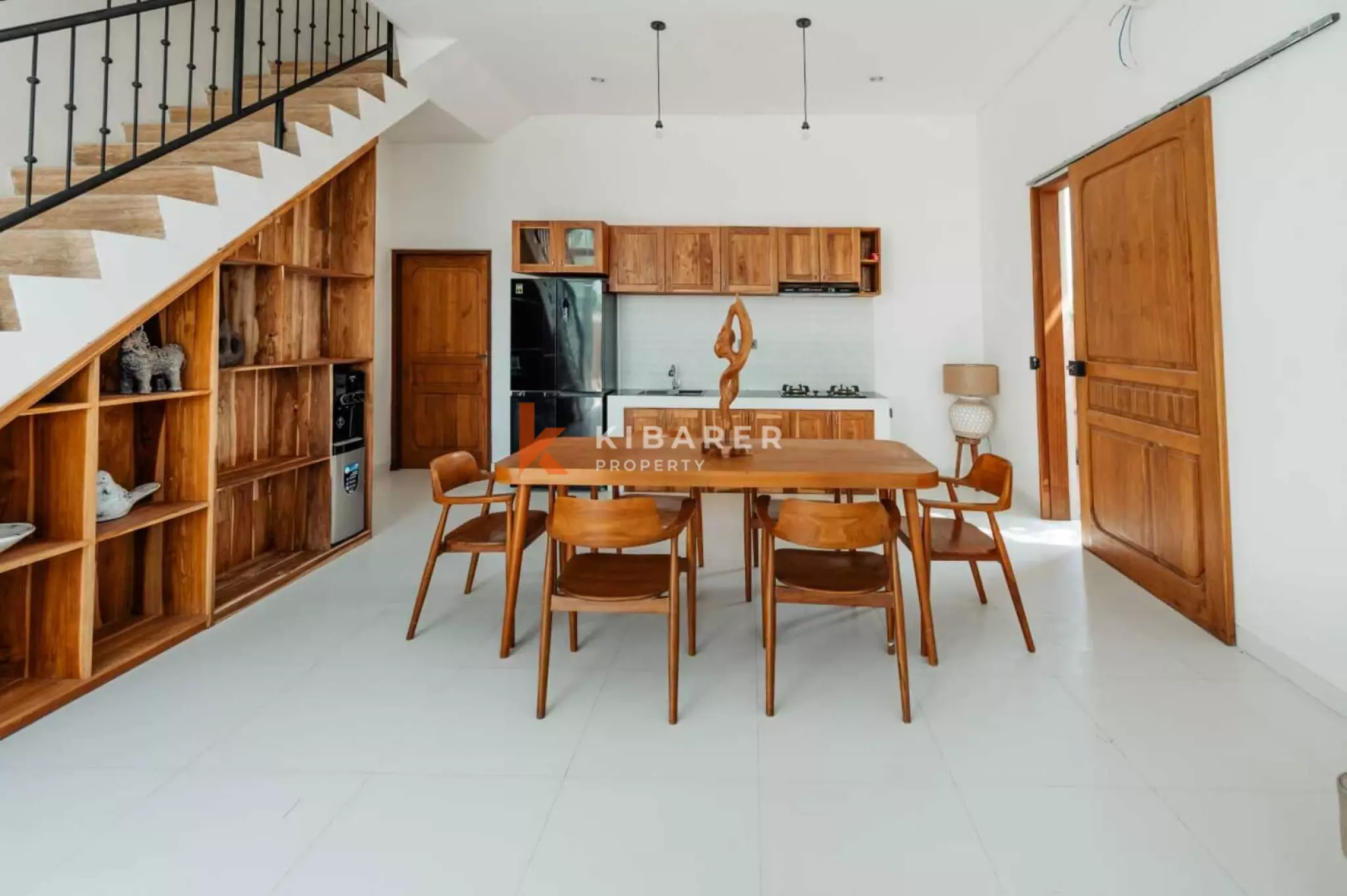 Villa deux chambres à louer à Canggu avec séjour fermé et vue sur les rizières