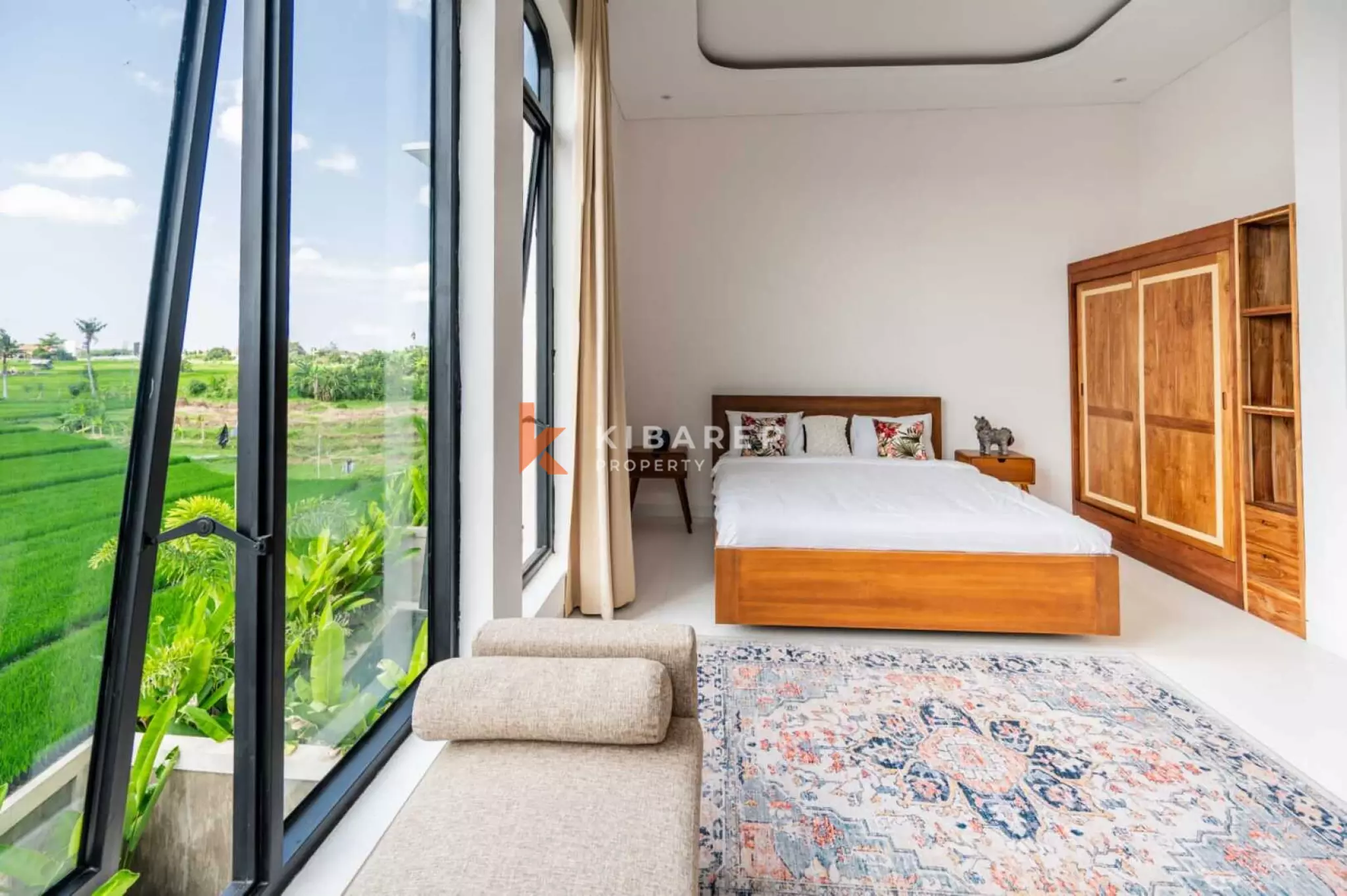 Villa deux chambres à louer à Canggu avec séjour fermé et vue sur les rizières