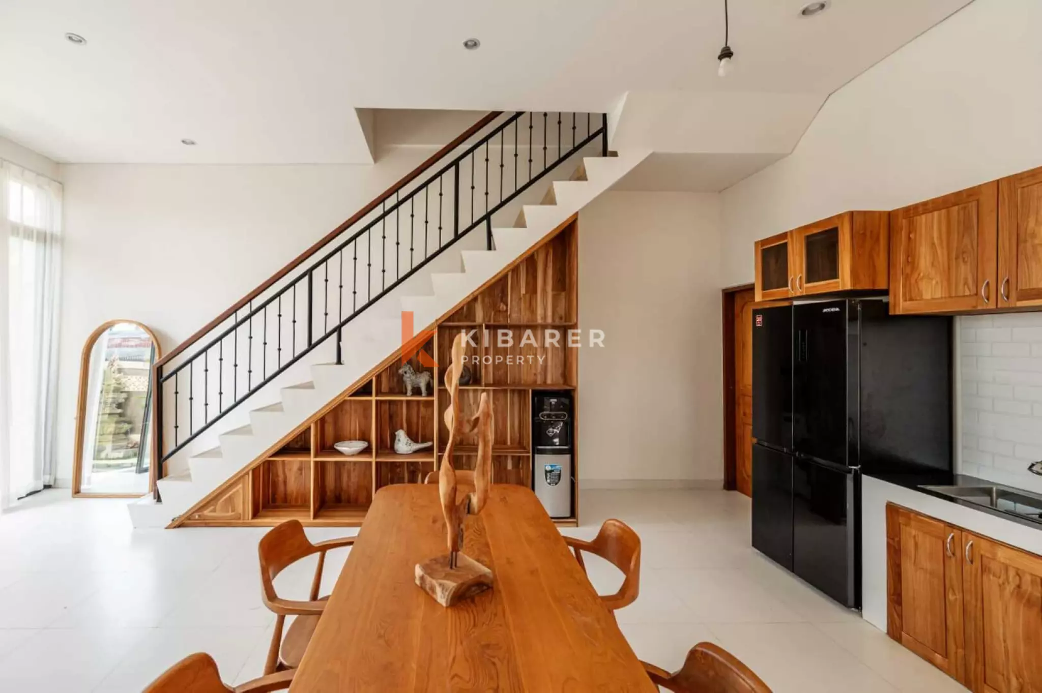 Villa deux chambres à louer à Canggu avec séjour fermé et vue sur les rizières