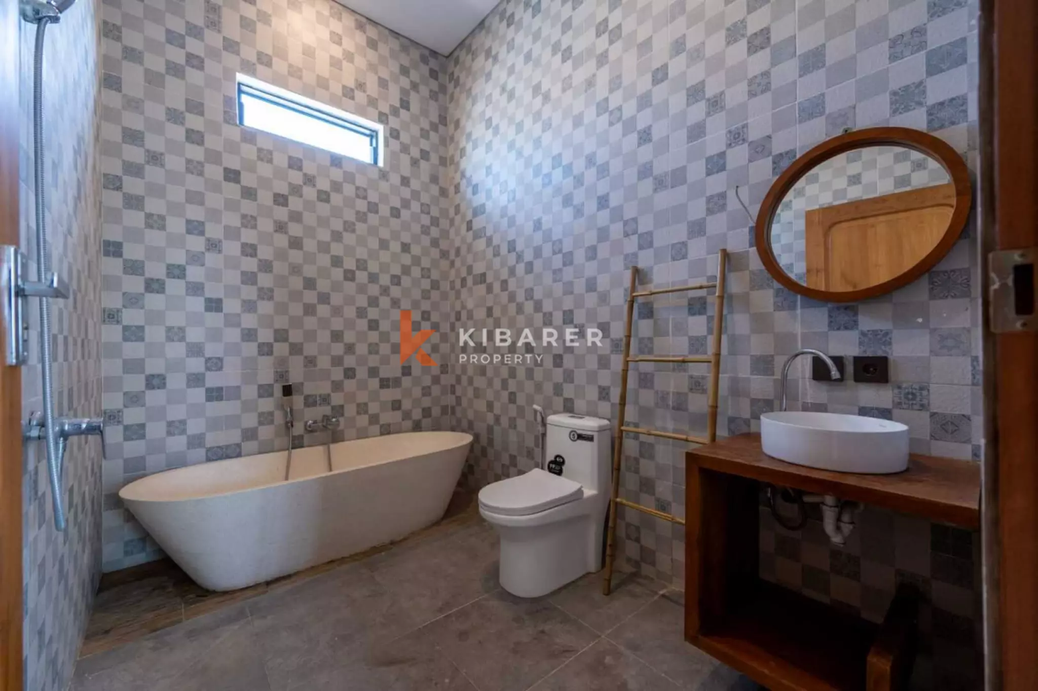 Villa deux chambres à louer à Canggu avec séjour fermé et vue sur les rizières