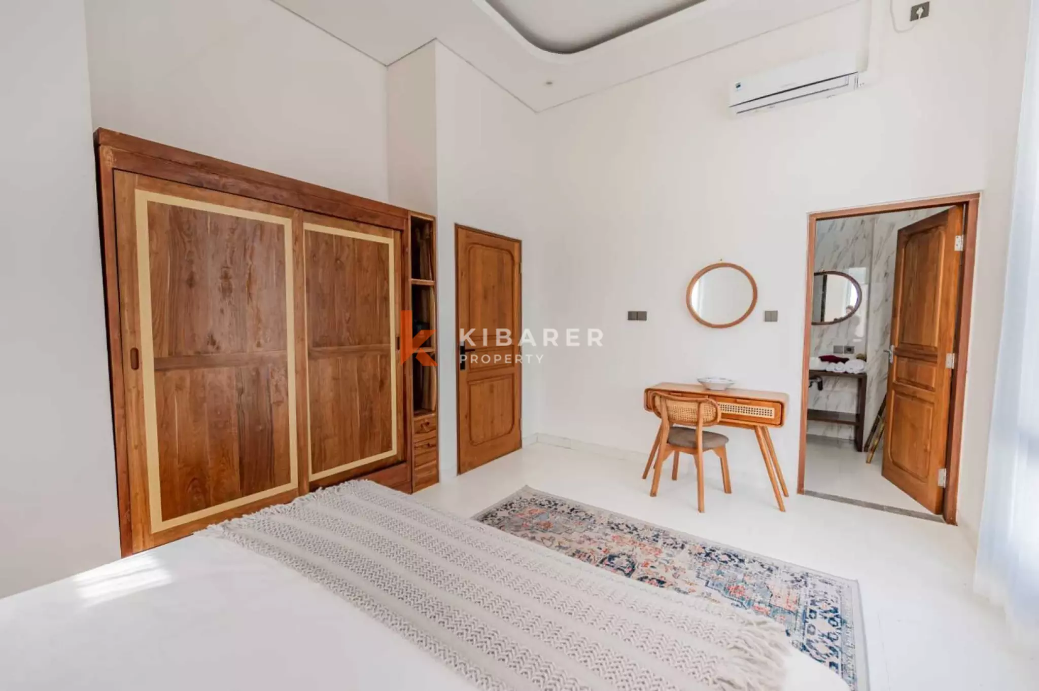Villa deux chambres à louer à Canggu avec séjour fermé et vue sur les rizières
