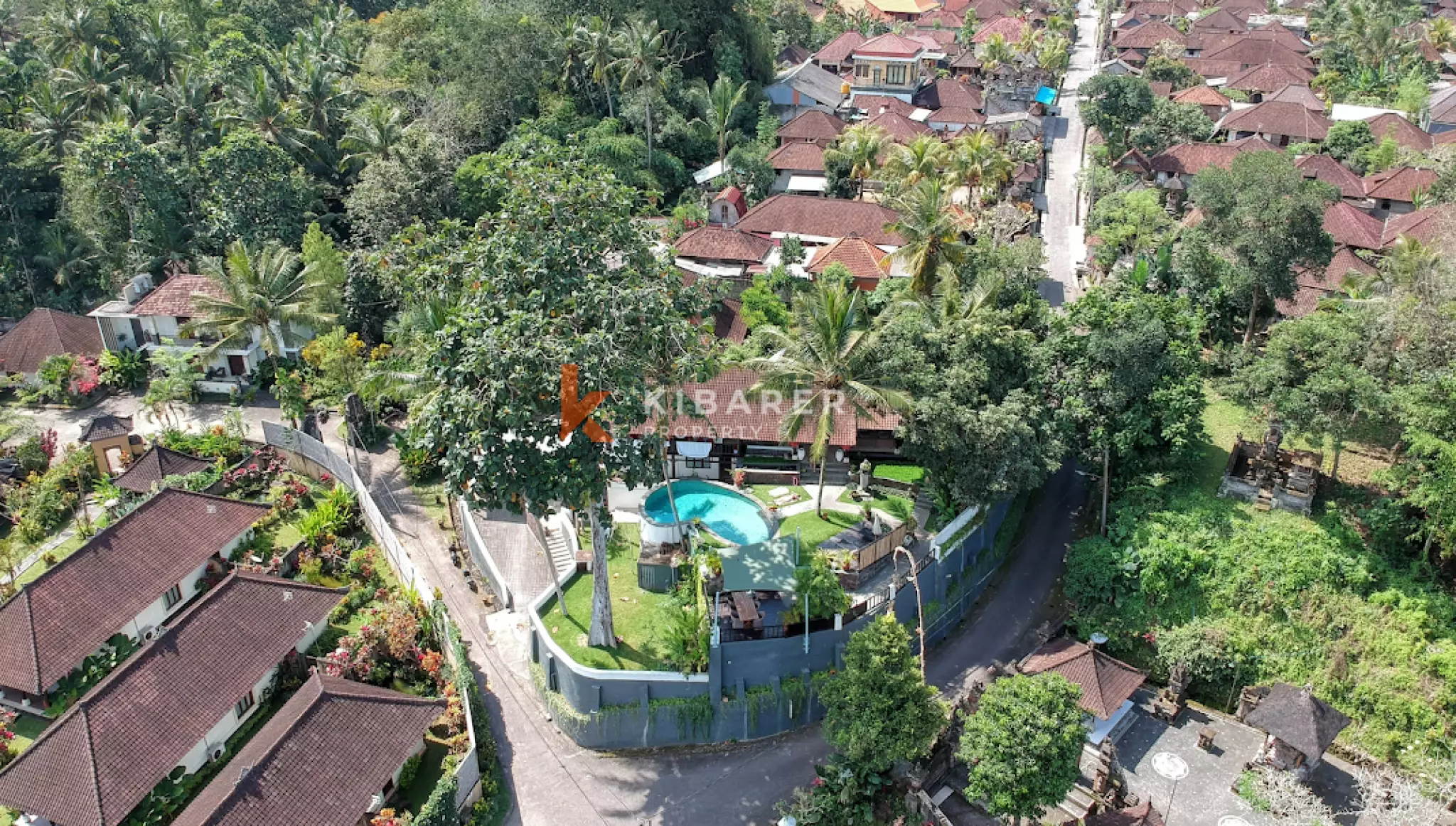 Authentic Wooden Four Bedroom Villa in Peaceful Nature Neighborhood of Tabanan