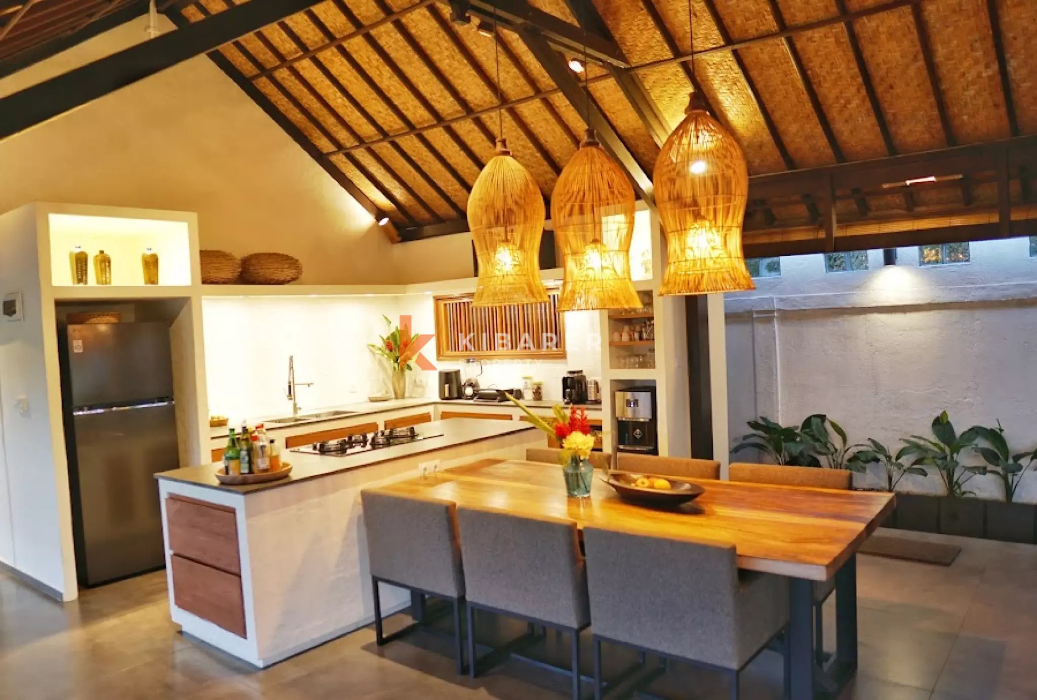 Authentic Wooden Four Bedroom Villa in Peaceful Nature Neighborhood of Tabanan