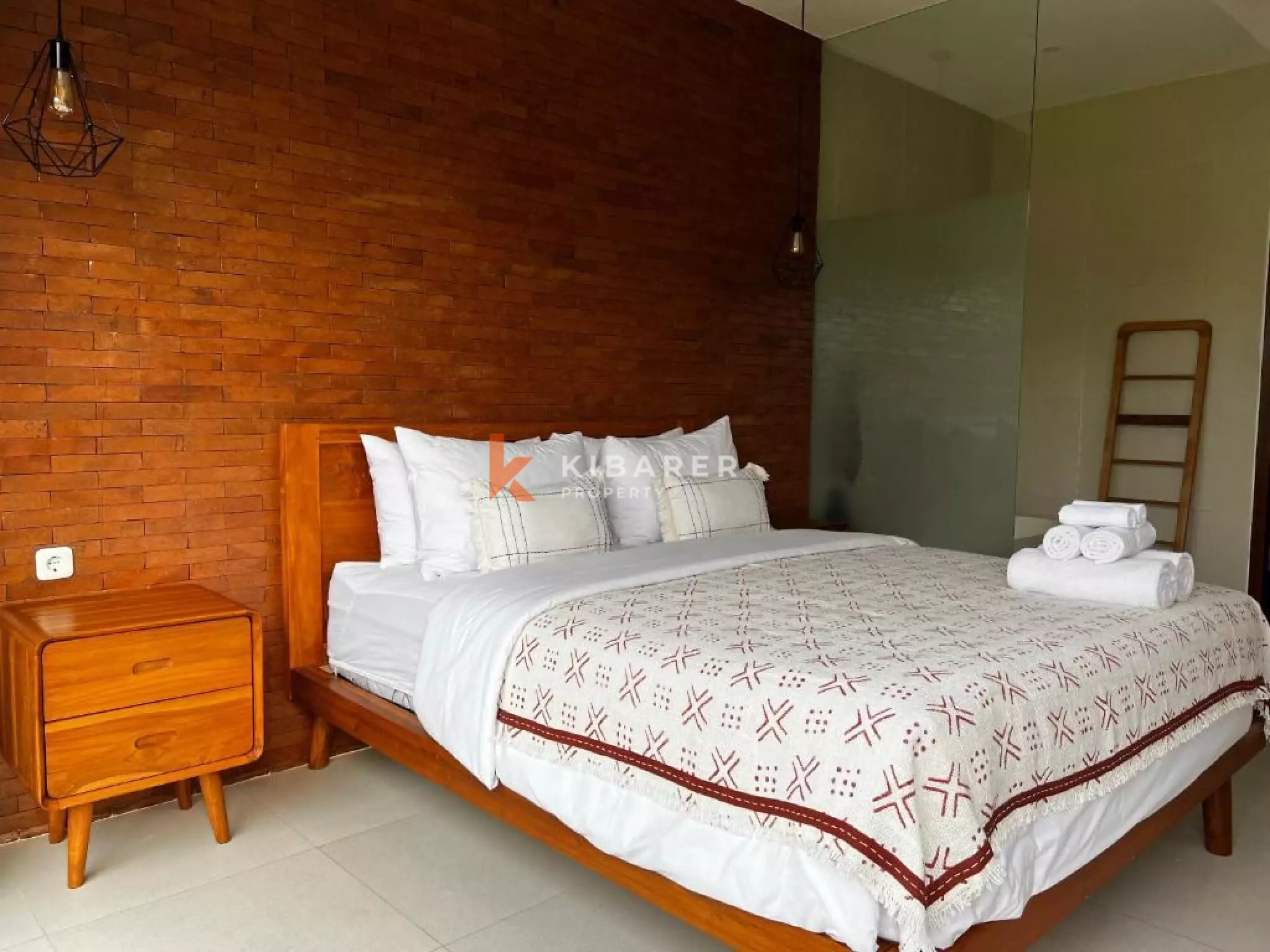 Tropical Three Bedroom Villa with Mountain View Near Tanah Lot