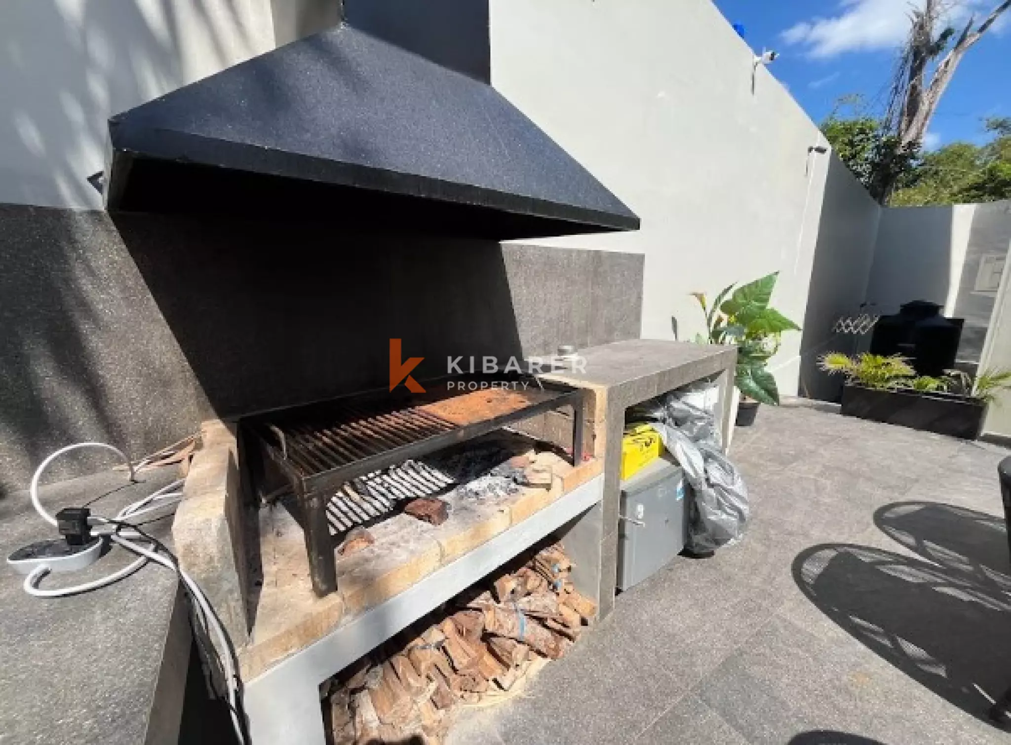 Exceptional Five Bedroom Villa with Rooftop in Kerobokan