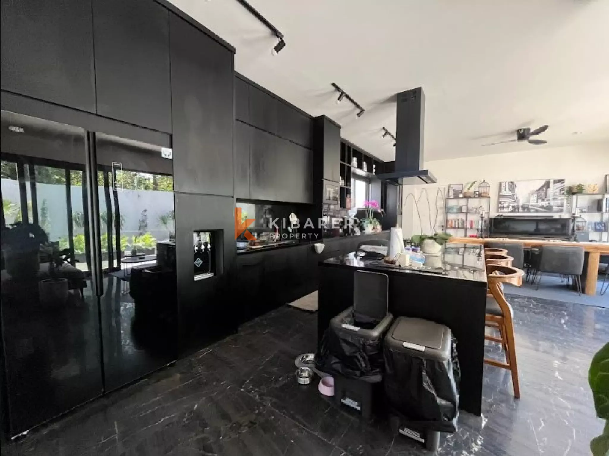 Exceptional Five Bedroom Villa with Rooftop in Kerobokan