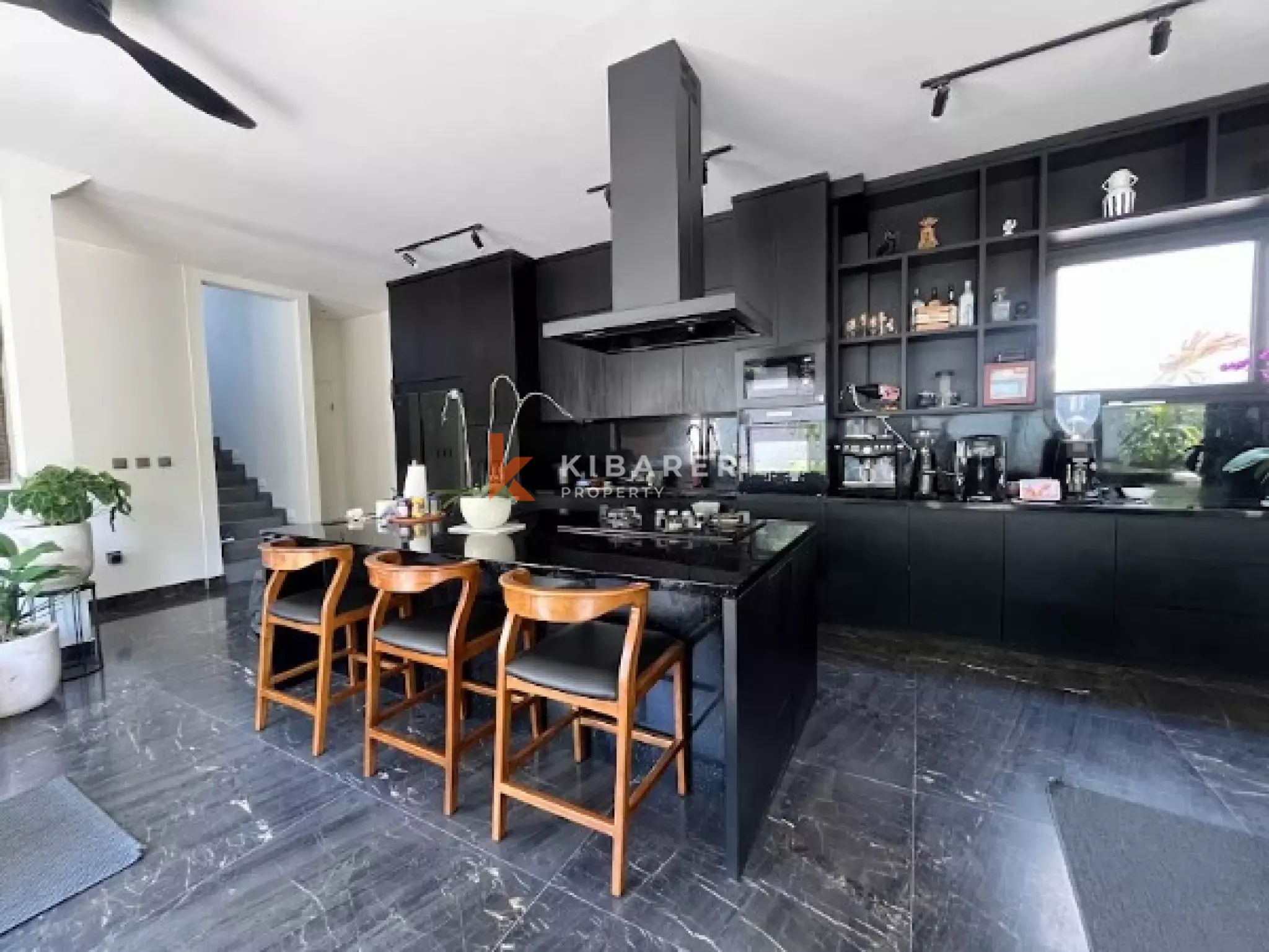 Exceptional Five Bedroom Villa with Rooftop in Kerobokan