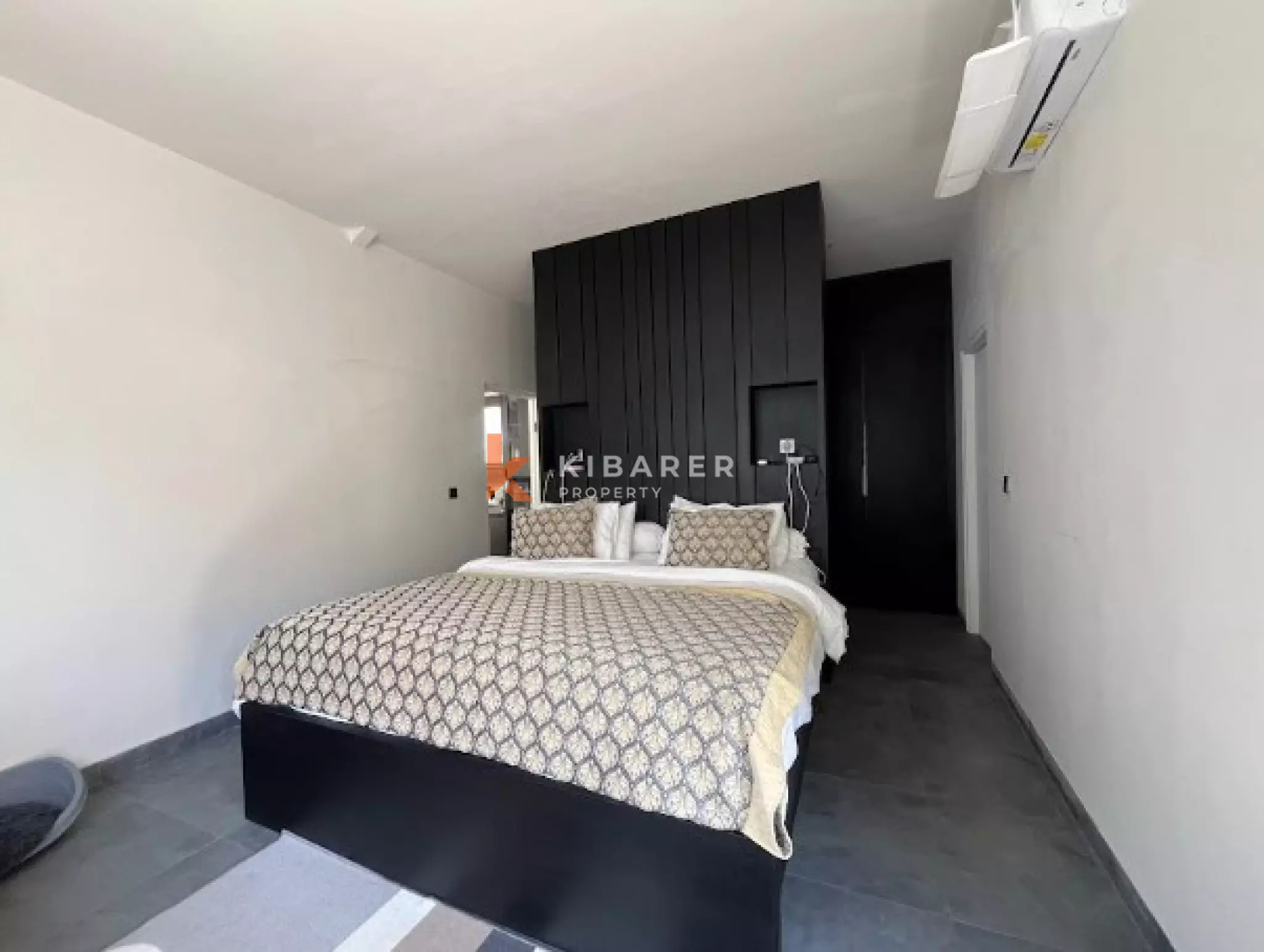 Exceptional Five Bedroom Villa with Rooftop in Kerobokan