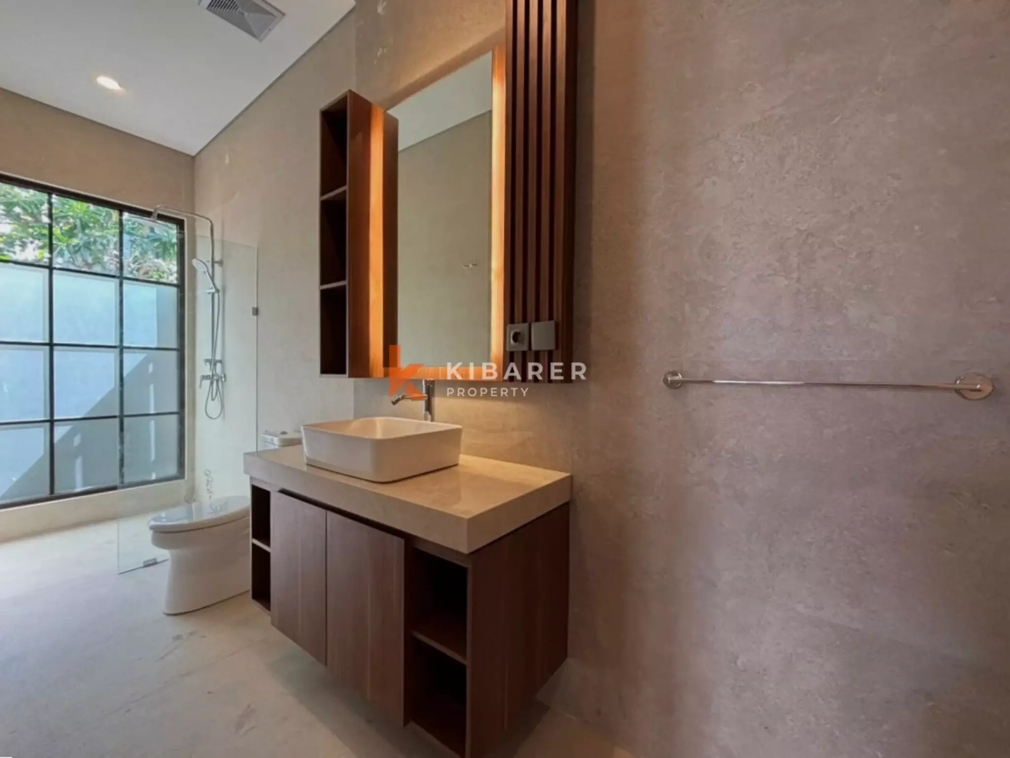 Villa balinaise paisible de 3 chambres avec bureau et cadre tropical à Umalas