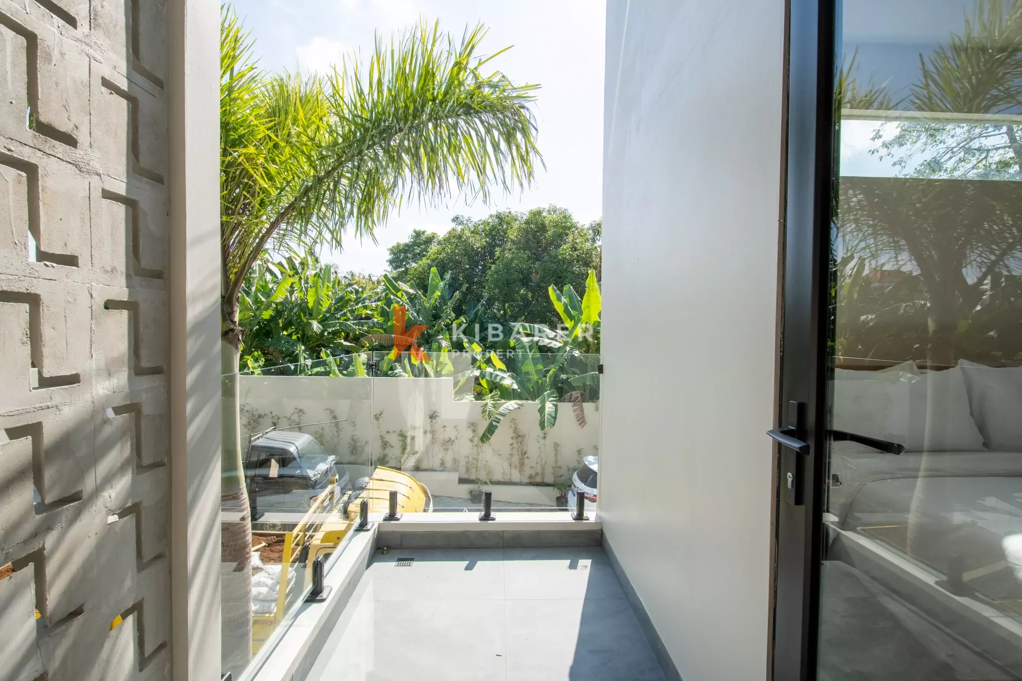 Urban One Bedroom Loft Living with Plunge Pool in Kerobokan