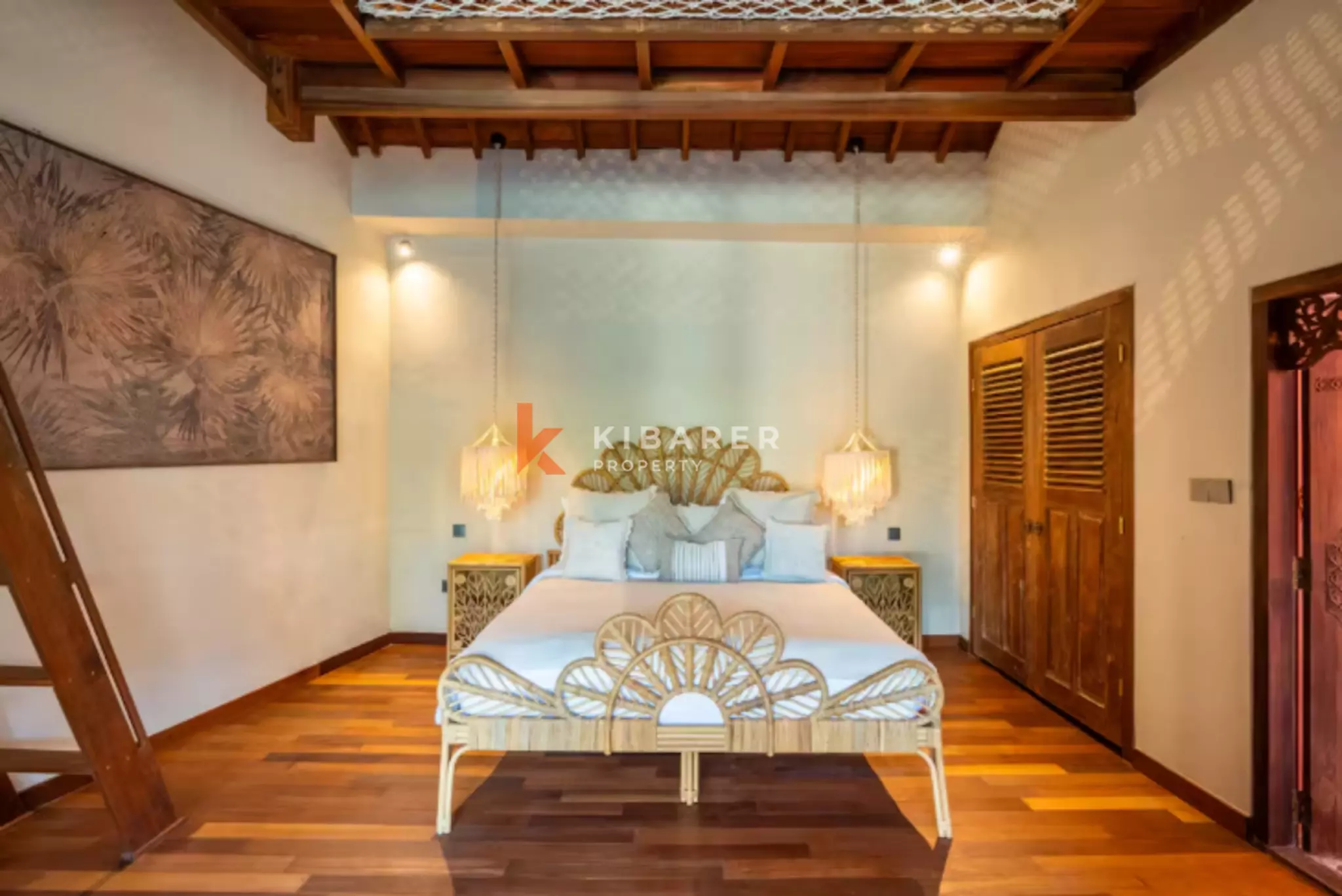 Vila 3 Kamar Tidur dengan Konsep Hunian Indoor-Outdoor yang Menyatu dan Taman Pribadi Dekat Canggu