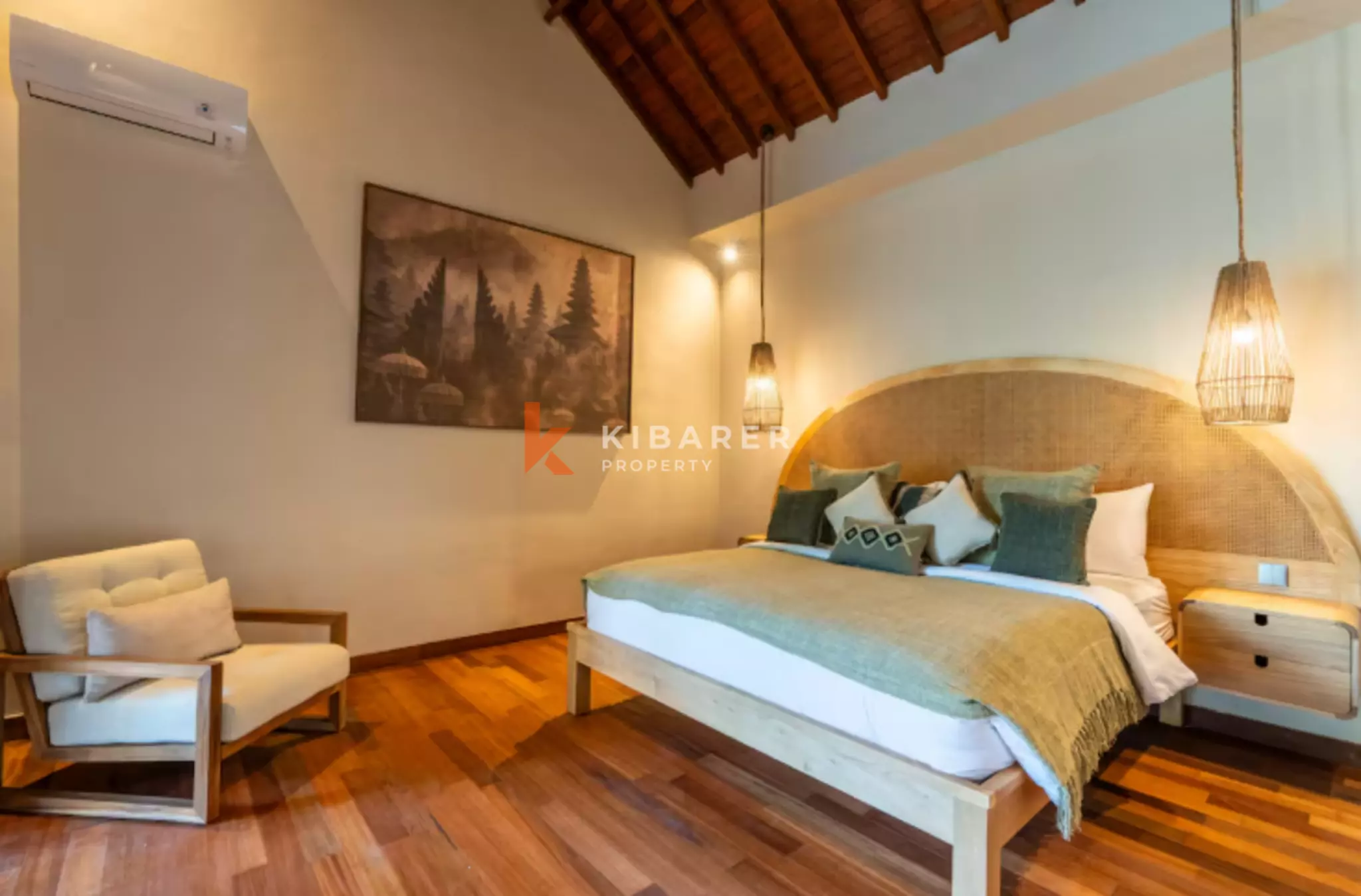 Vila 3 Kamar Tidur dengan Konsep Hunian Indoor-Outdoor yang Menyatu dan Taman Pribadi Dekat Canggu