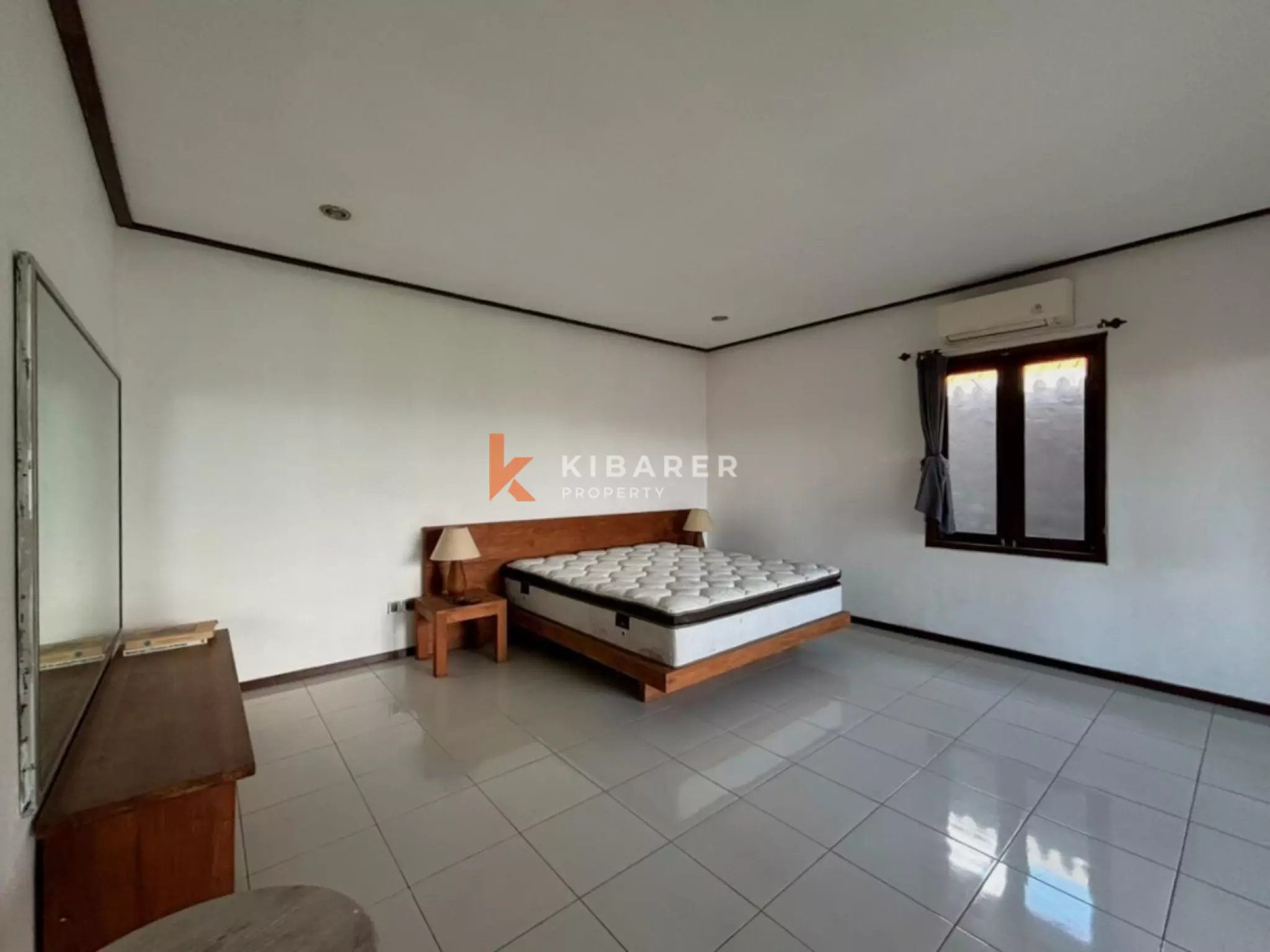 Vila Tiga Kamar Tidur di Lokasi Strategis Berawa – Semi-Furnished