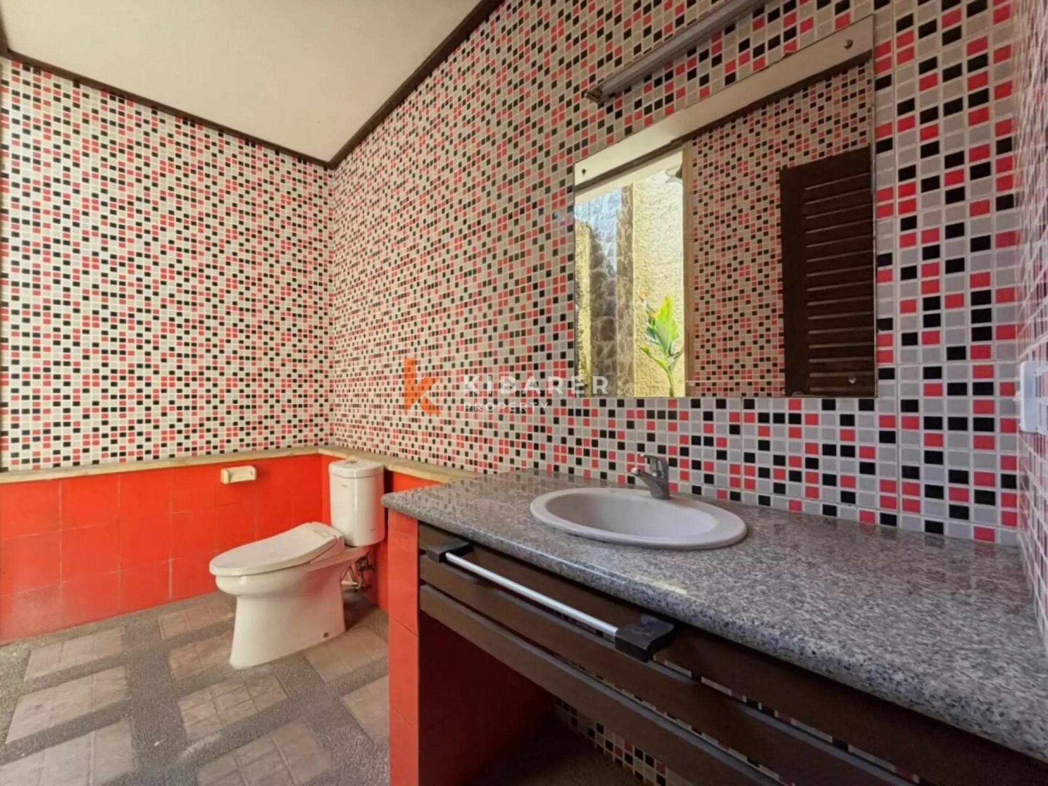 Vila Tiga Kamar Tidur di Lokasi Strategis Berawa – Semi-Furnished
