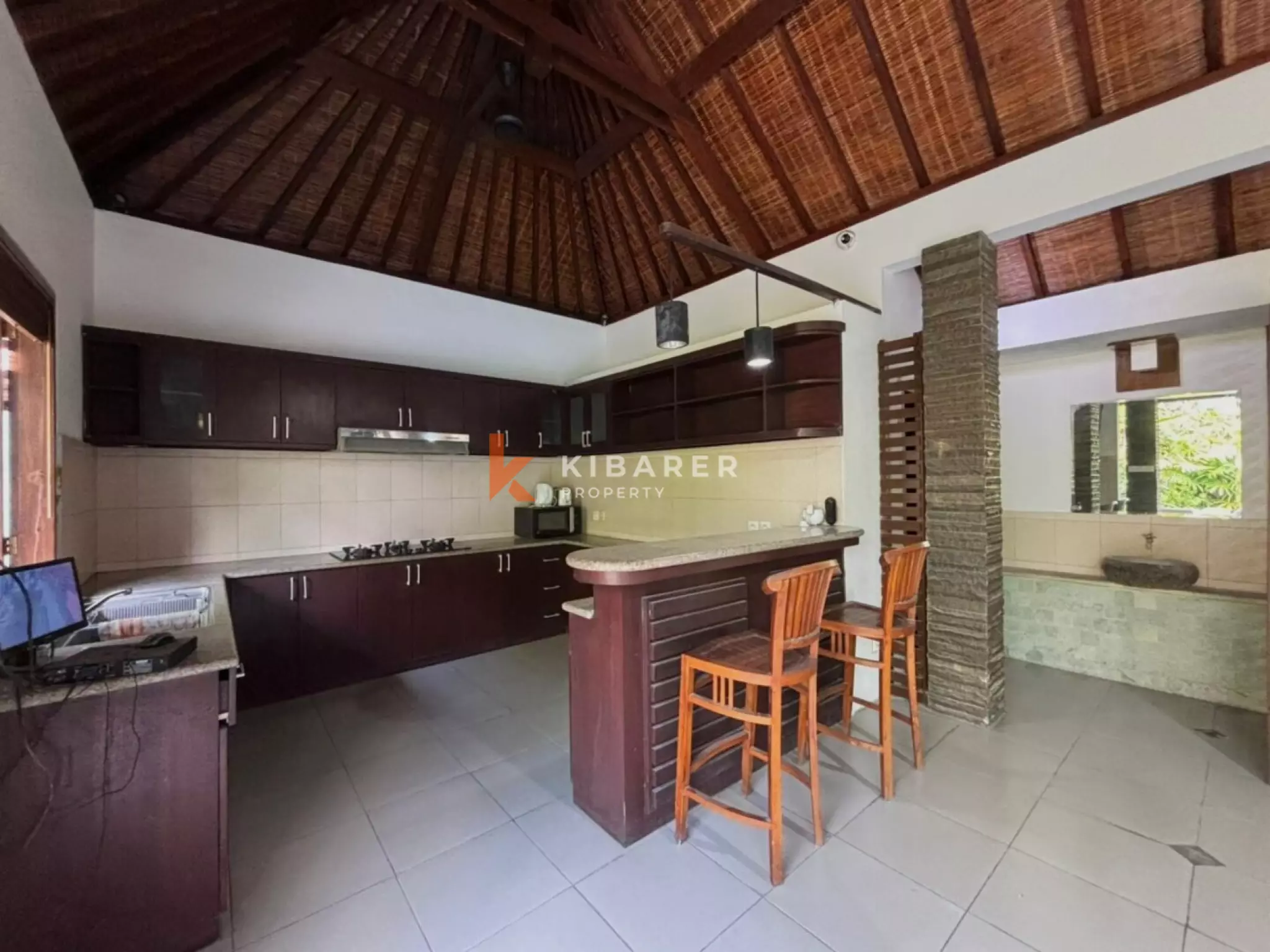 Vila Tiga Kamar Tidur di Lokasi Strategis Berawa – Semi-Furnished