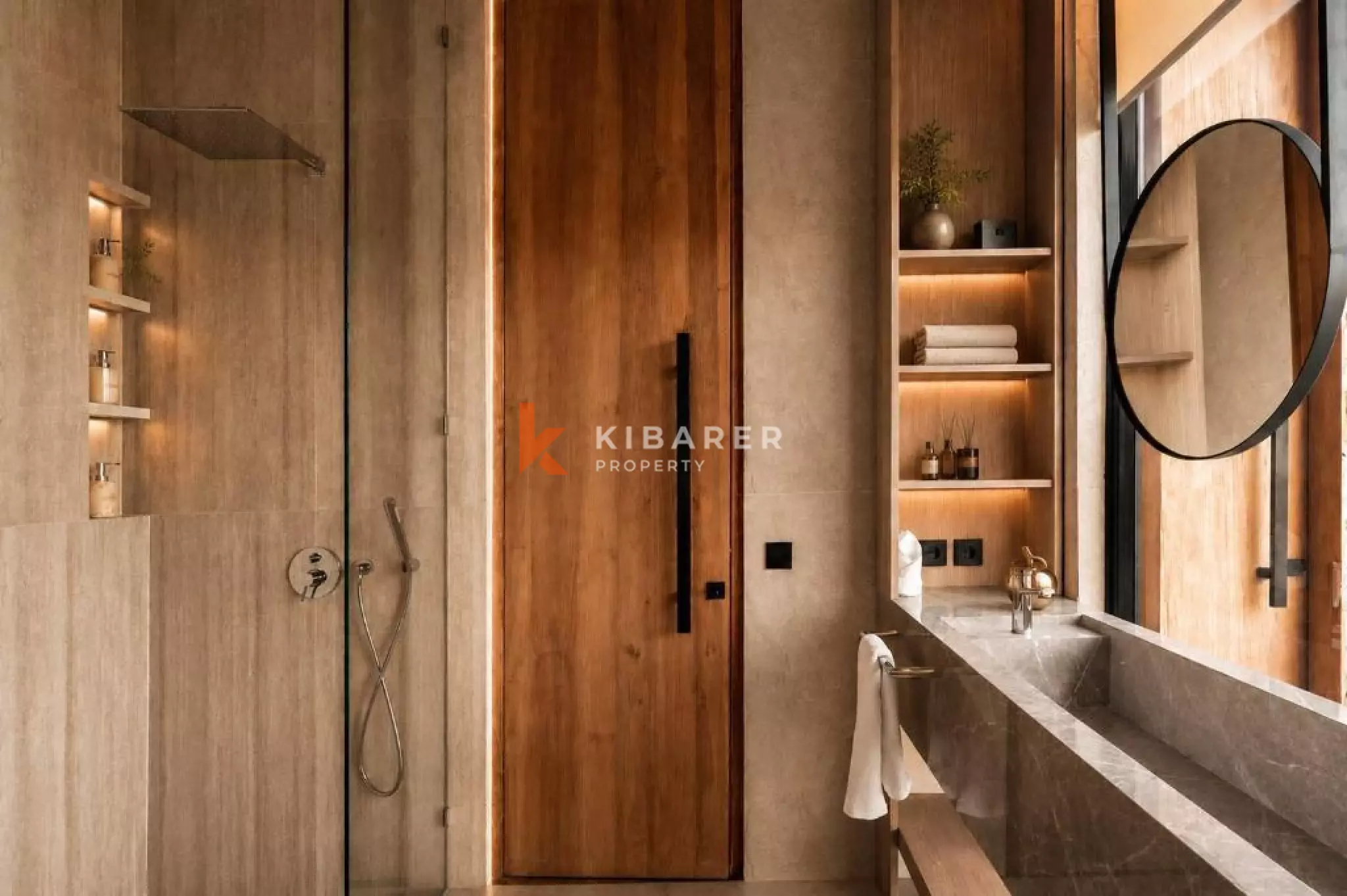 Bright and Luxurious Four Bedroom Villa in Padang Tawang