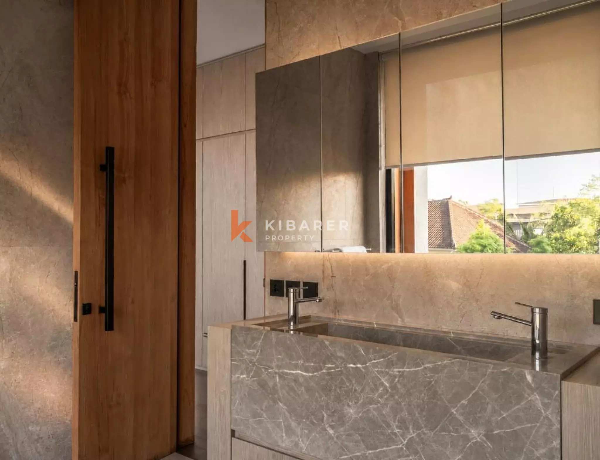 Bright and Luxurious Four Bedroom Villa in Padang Tawang