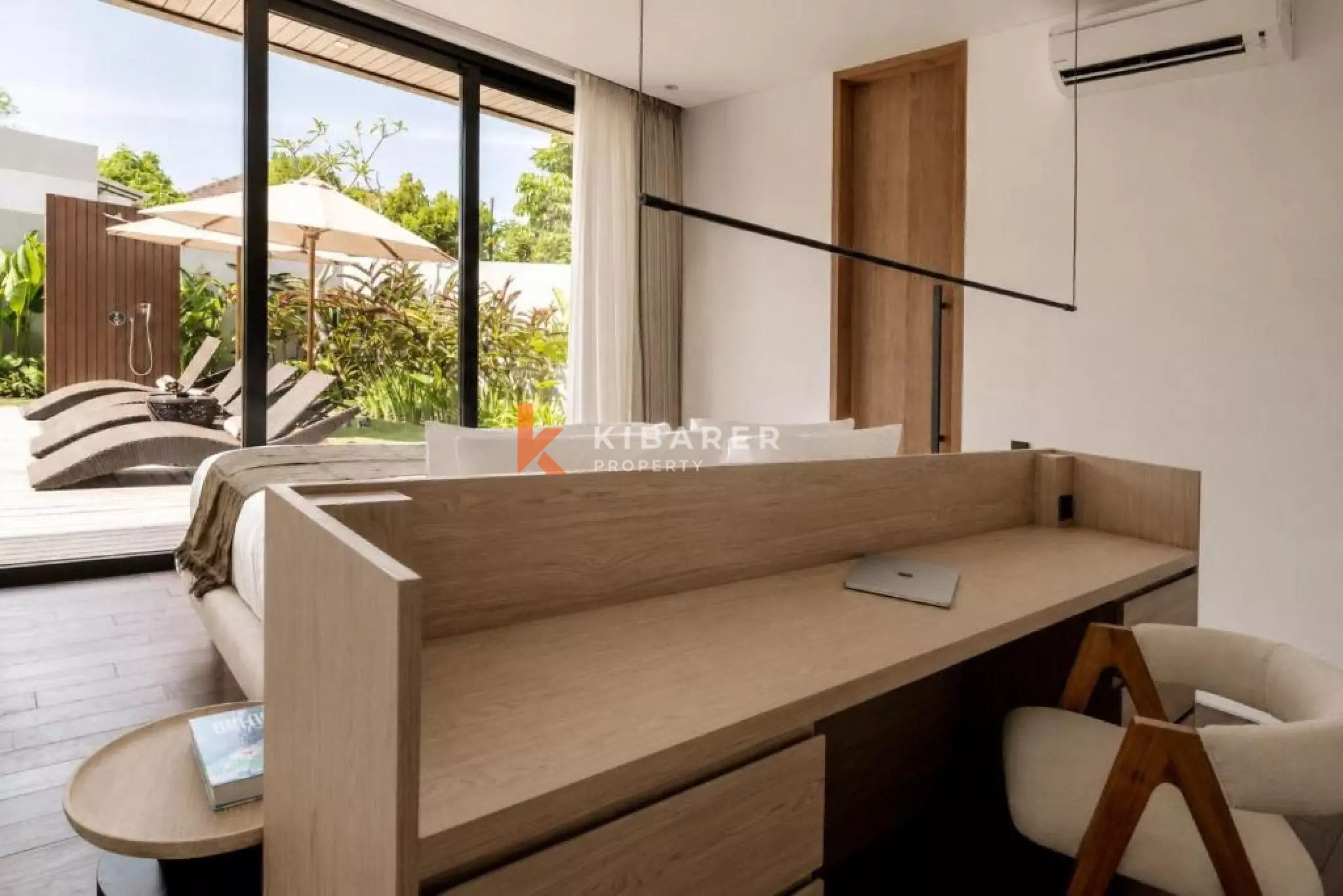 Bright and Luxurious Four Bedroom Villa in Padang Tawang