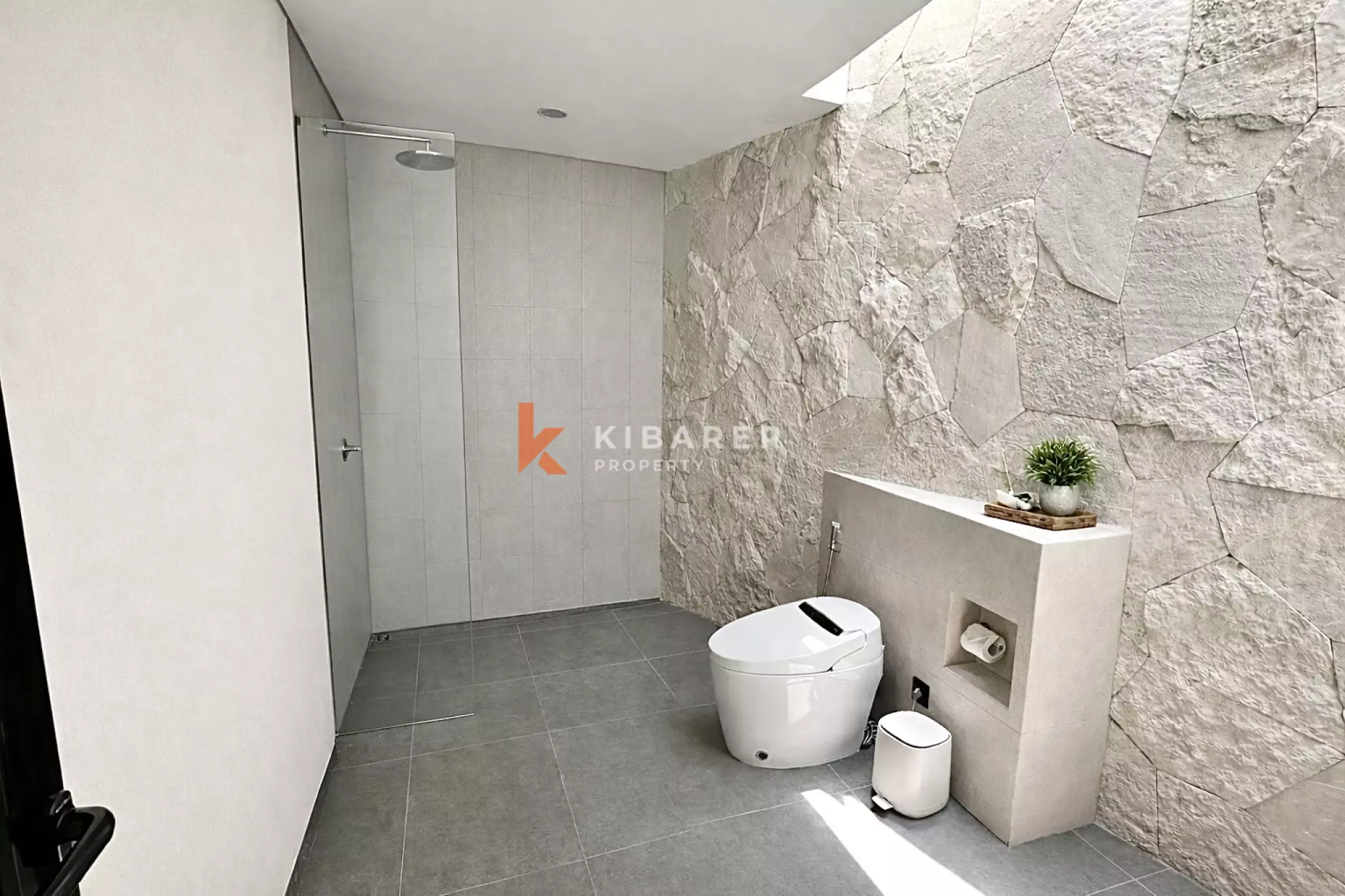 Fully Furnished Two Bedroom  Villa with Pool and Sauna in Babakan Canggu
