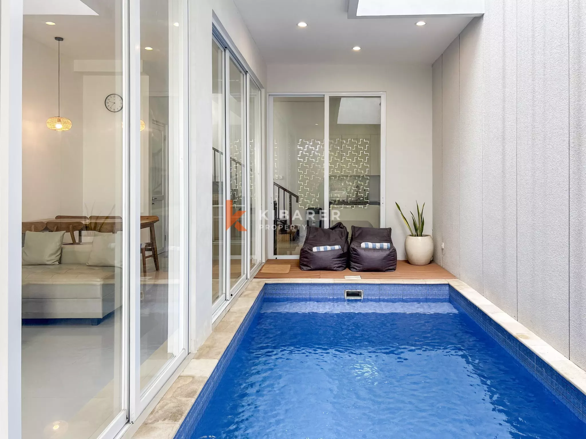 Modern Three-Bedroom Residential Villa with Private Pool in Canggu