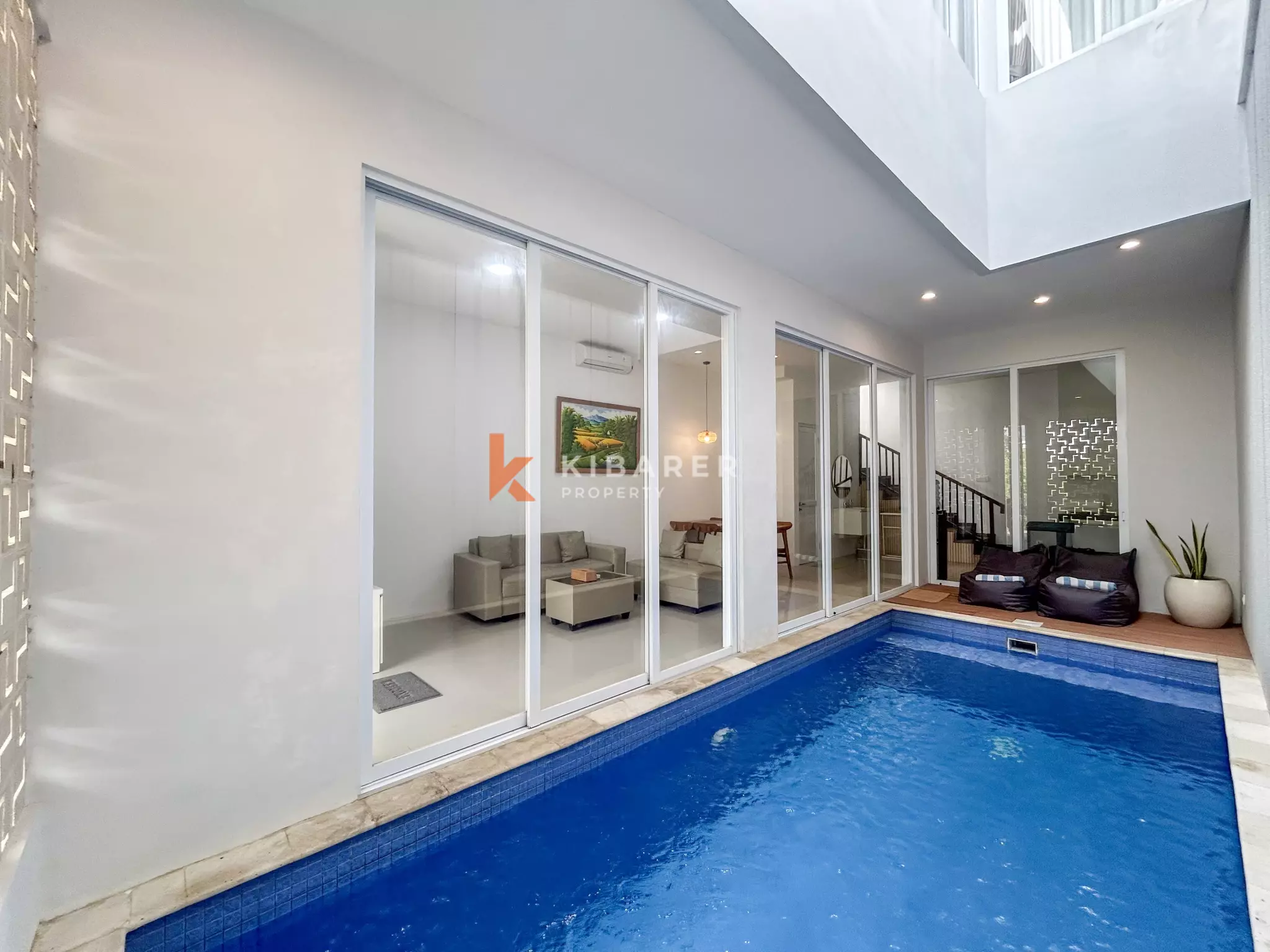 Modern Three-Bedroom Residential Villa with Private Pool in Canggu