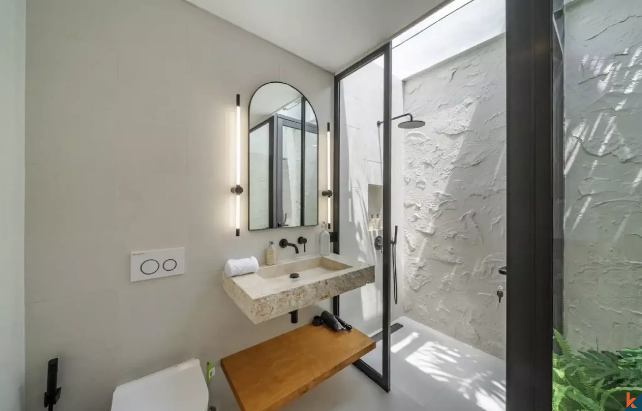 Stylish One Bedroom Leasehold Tropical Villa in Ubud