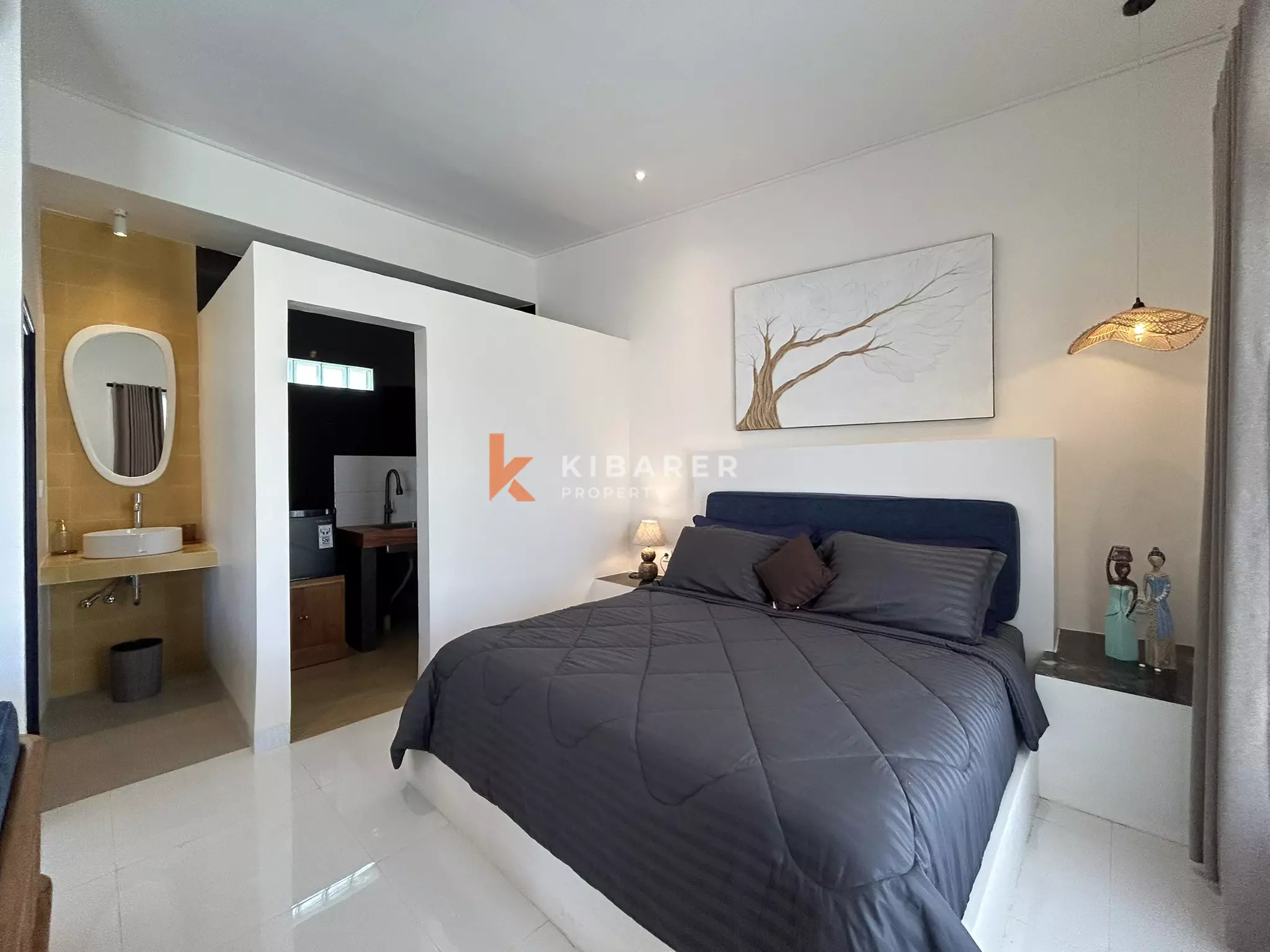 Villa Tropis Menawan Dua Kamar Tidur dengan Kolam Renang Pribadi di Kerobokan