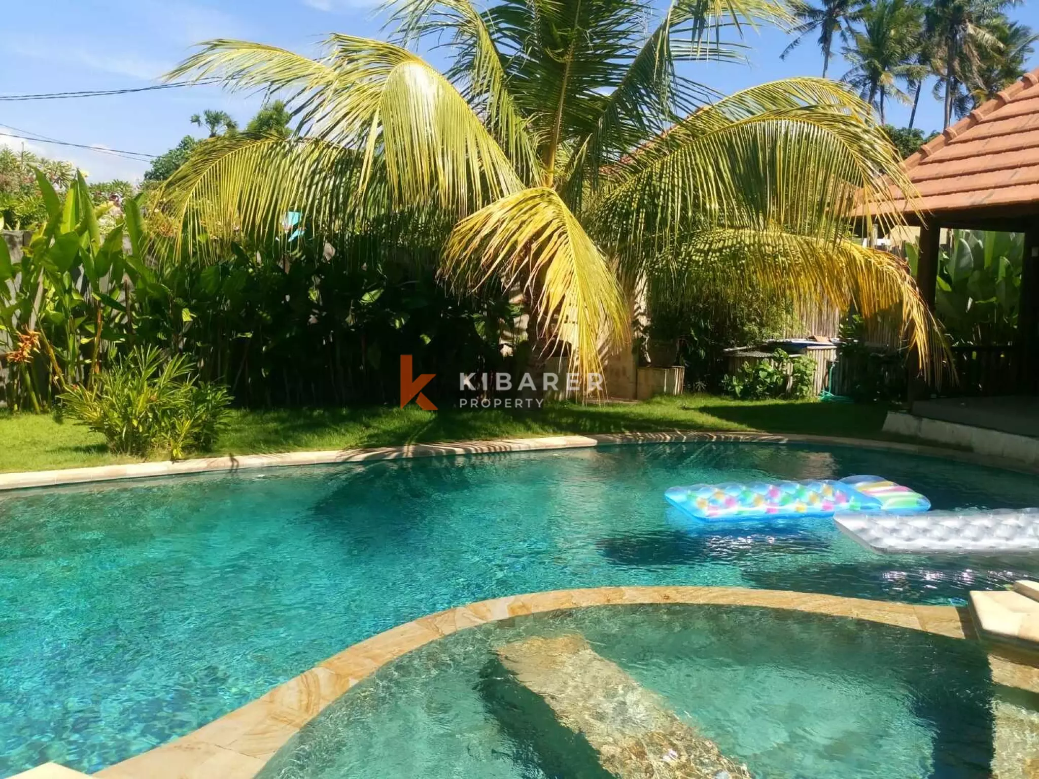 Island Paradise – Vila Tiga Kamar Tidur yang Dikelilingi Alam di Amed