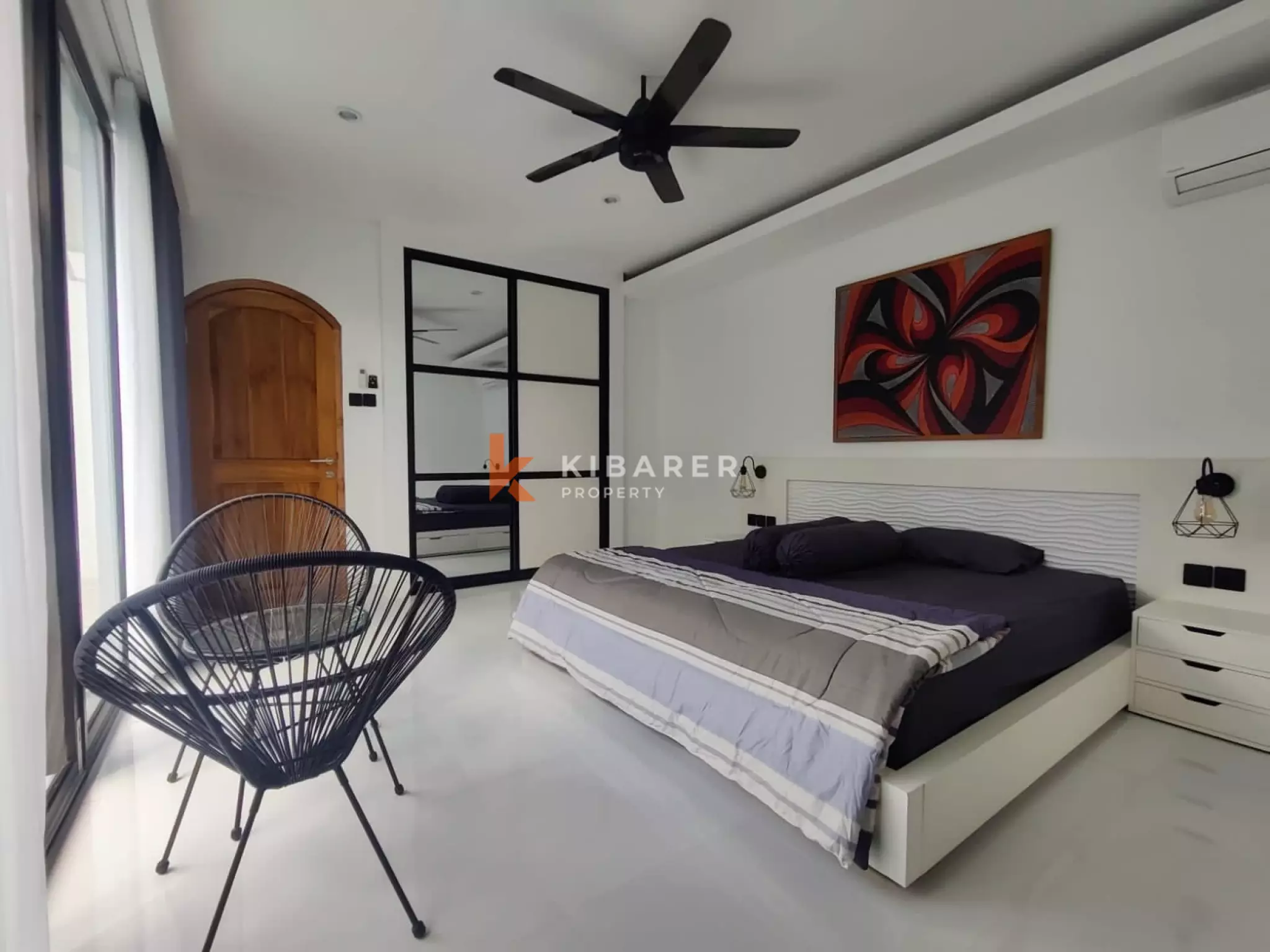 Villa Tropis Elegan 2+1 Kamar Tidur dengan Bathtub dan Kolam Renang di Atap di Nyanyi