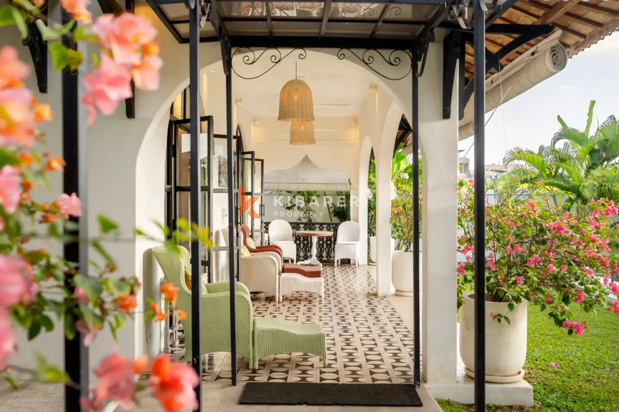 Arches blanches et rêves tropicaux – Villa de 4 chambres à Umalas