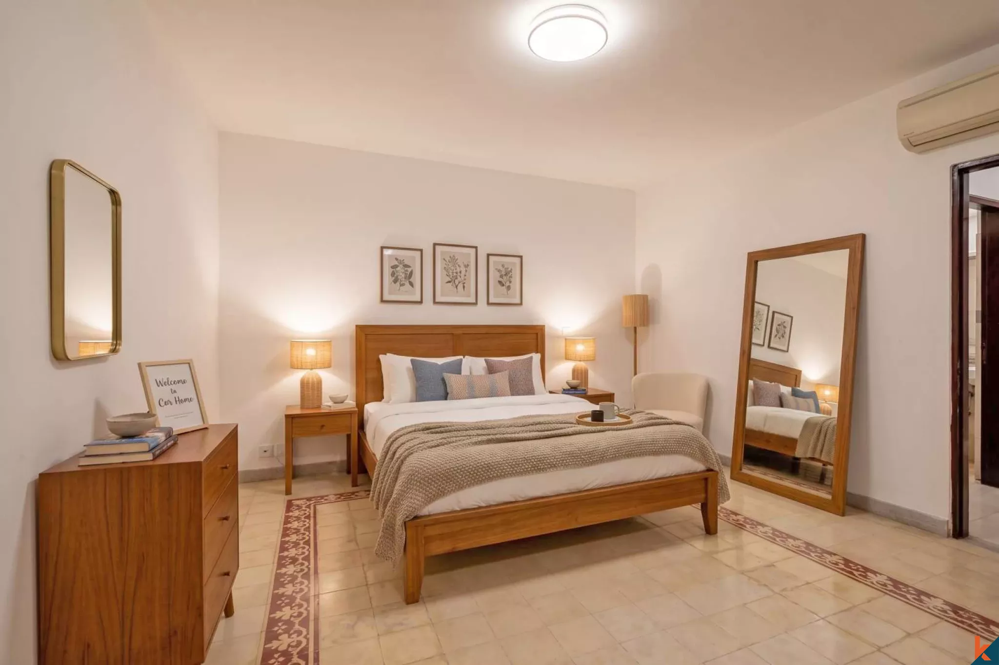 Maison de trois chambres de style traditionnel avec vue sur la jungle à Kediri - Tabanan
