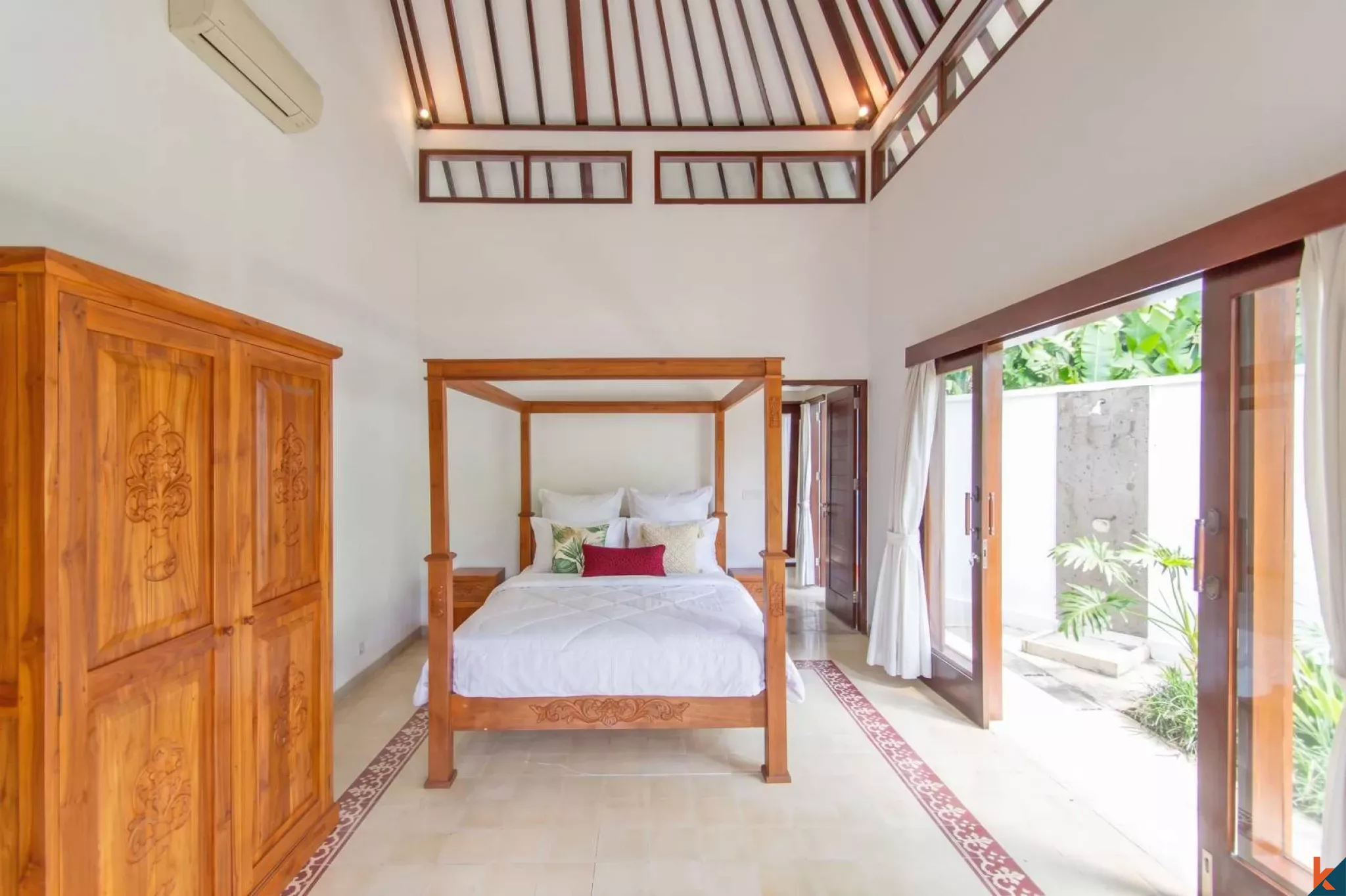 Maison de trois chambres de style traditionnel avec vue sur la jungle à Kediri - Tabanan
