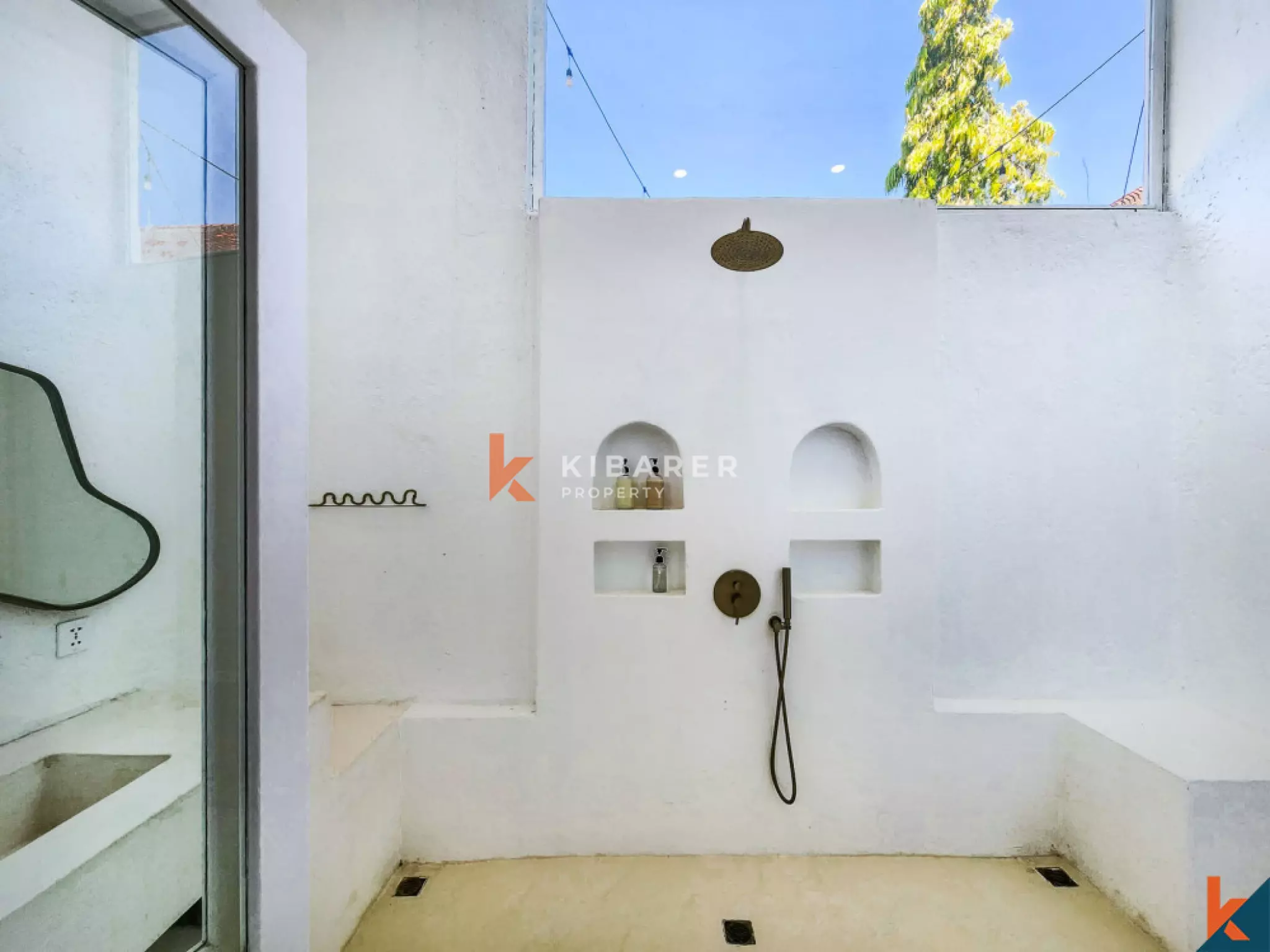 Luxurious Mediterannean Three-bed Villas with Private Pool and Stunning Rice Field Views