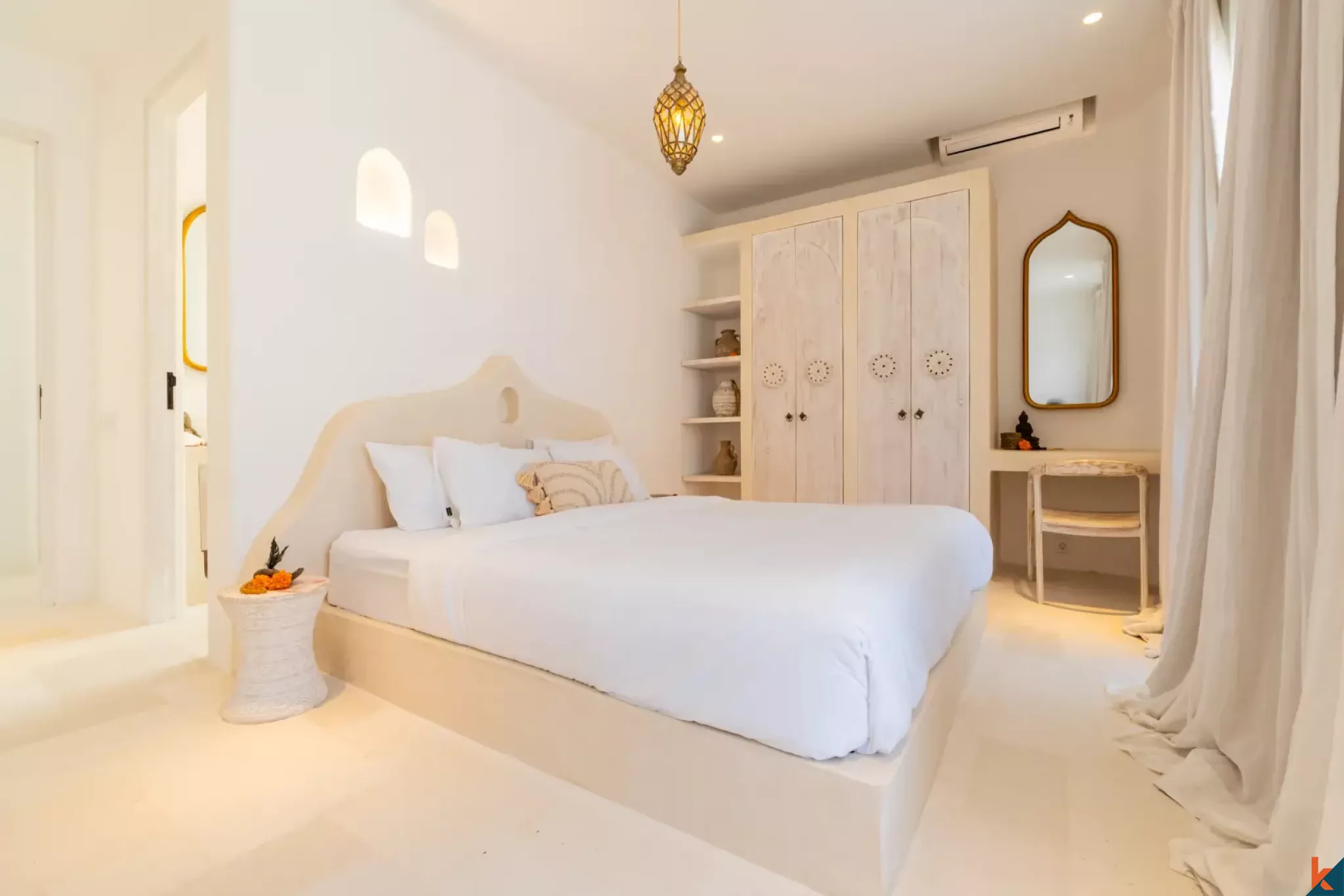 Beautiful Three Bedroom Leasehold Mediterranean villa with Ocean Views in Seseh