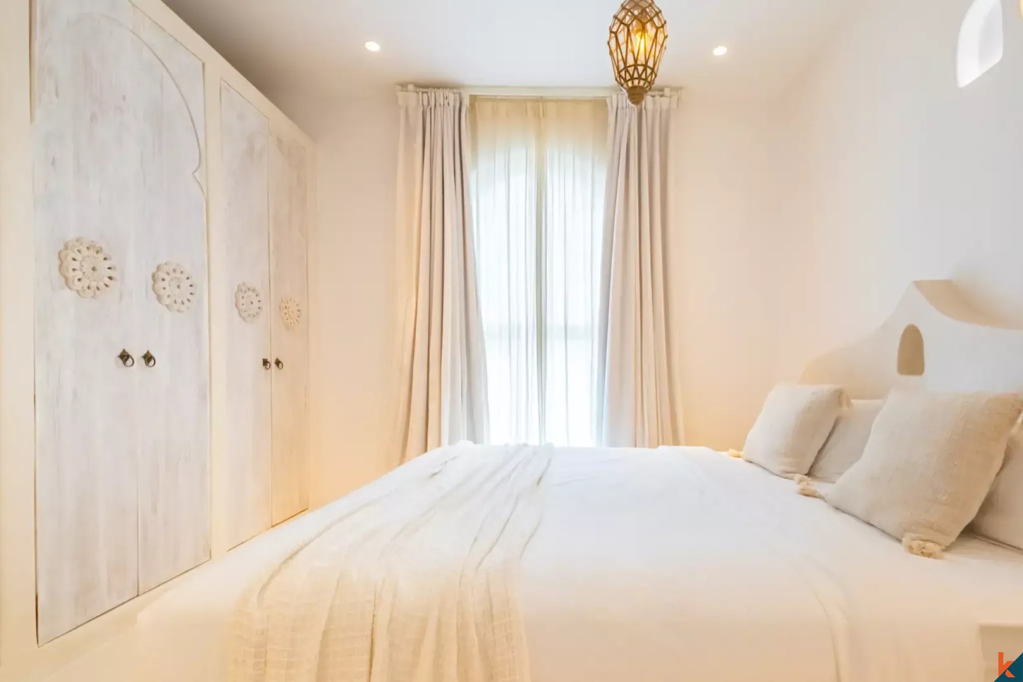 Beautiful Three Bedroom Leasehold Mediterranean villa with Ocean Views in Seseh
