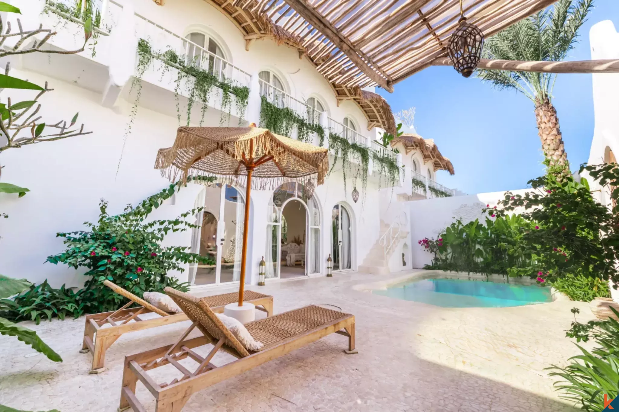 Beautiful Three Bedroom Leasehold Mediterranean villa with Ocean Views in Seseh