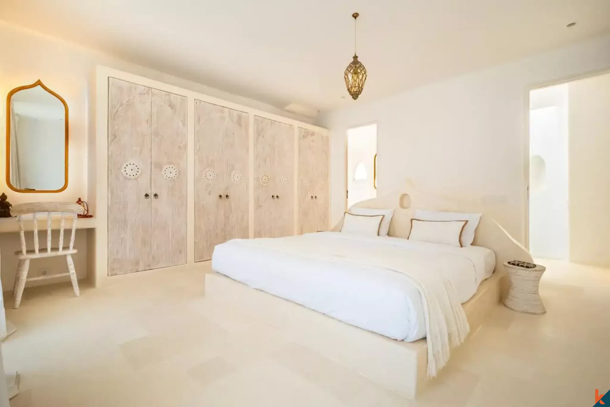 Beautiful Three Bedroom Leasehold Mediterranean villa with Ocean Views in Seseh