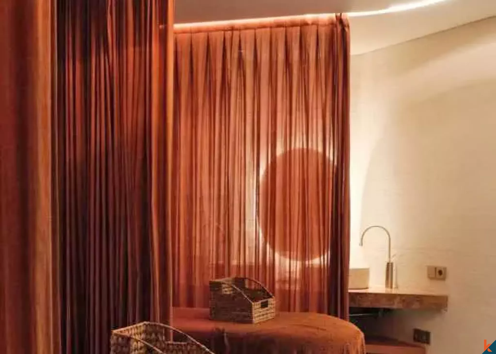 Vila Tropis Modern Satu Kamar Tidur di dalam Kompleks Resor di Jimbaran