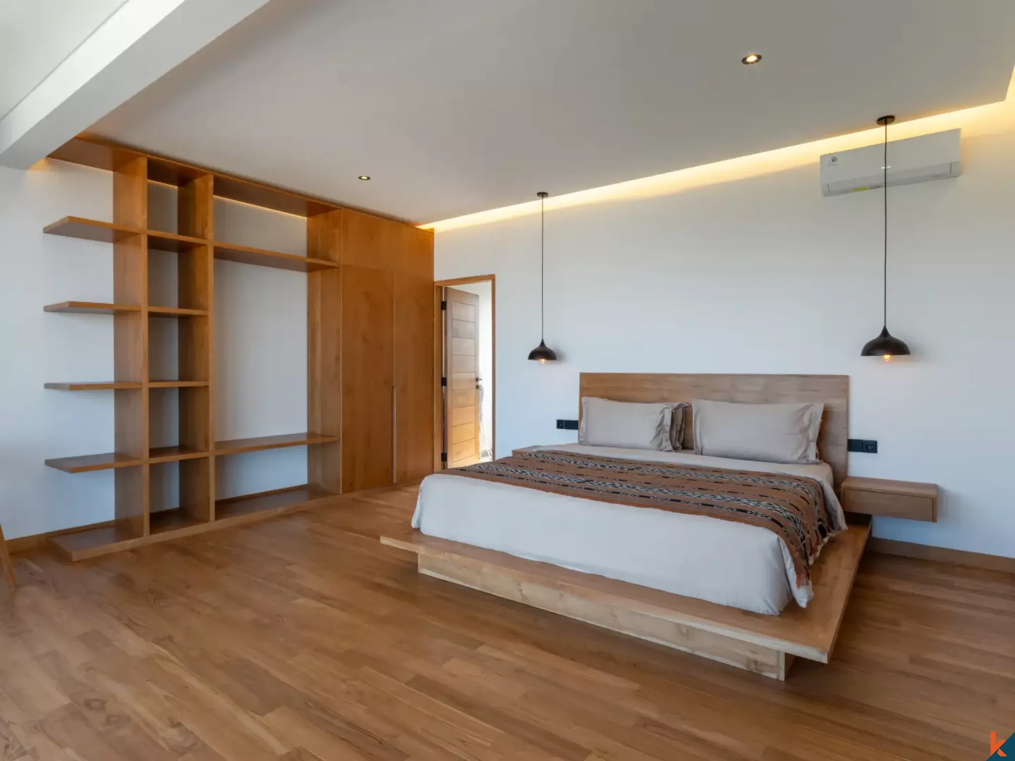 Villa dengan Pemandangan Laut dan Tiga Kamar Tidur untuk Disewa di Uluwatu