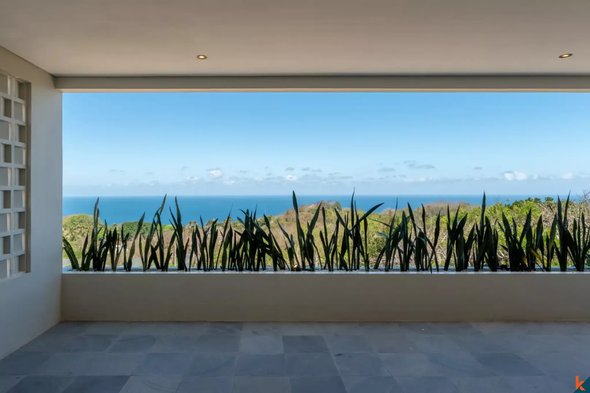 Villa dengan Pemandangan Laut dan Tiga Kamar Tidur untuk Disewa di Uluwatu