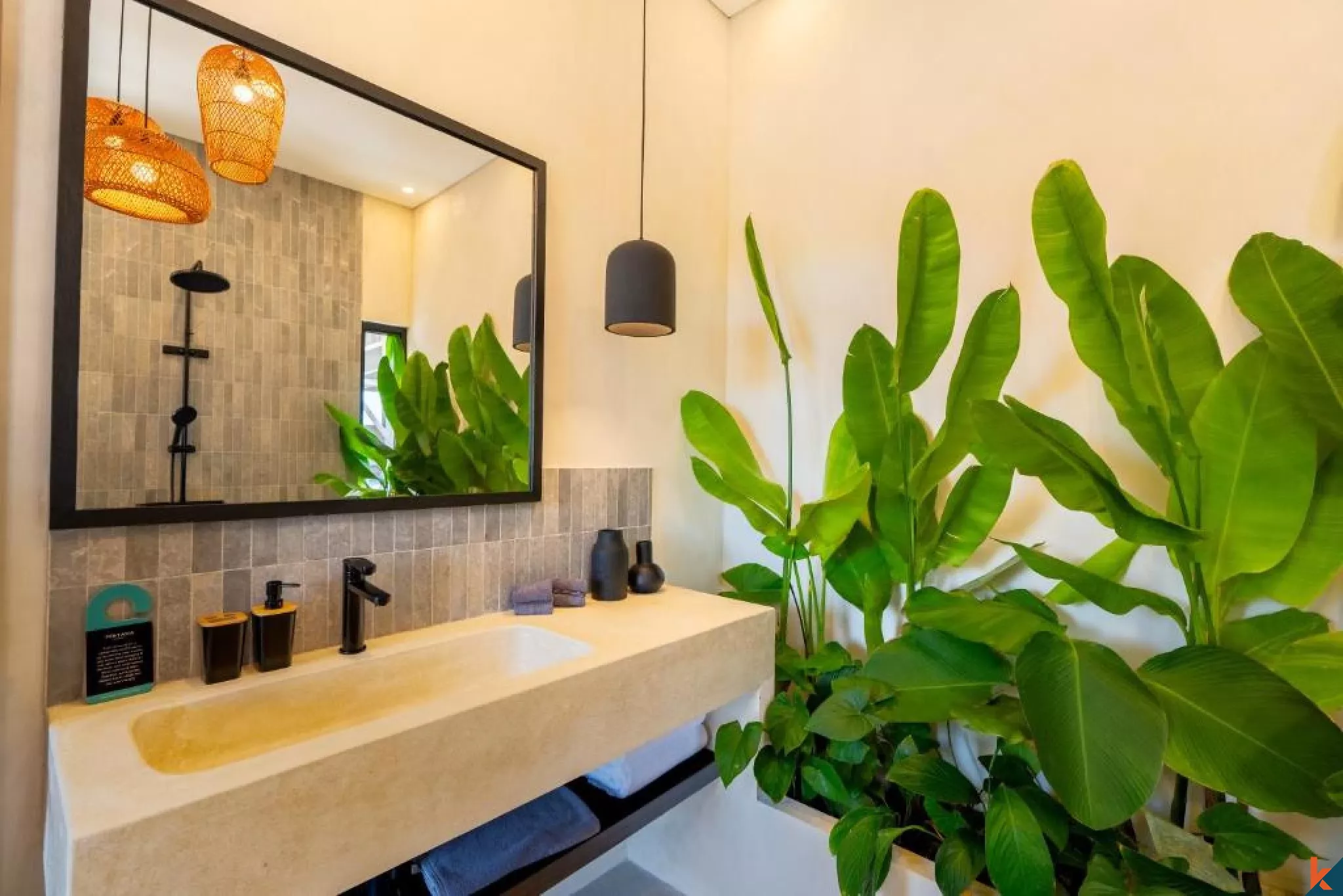 Modern Two Bedroom Leasehold Property with Stunning Views in Uluwatu